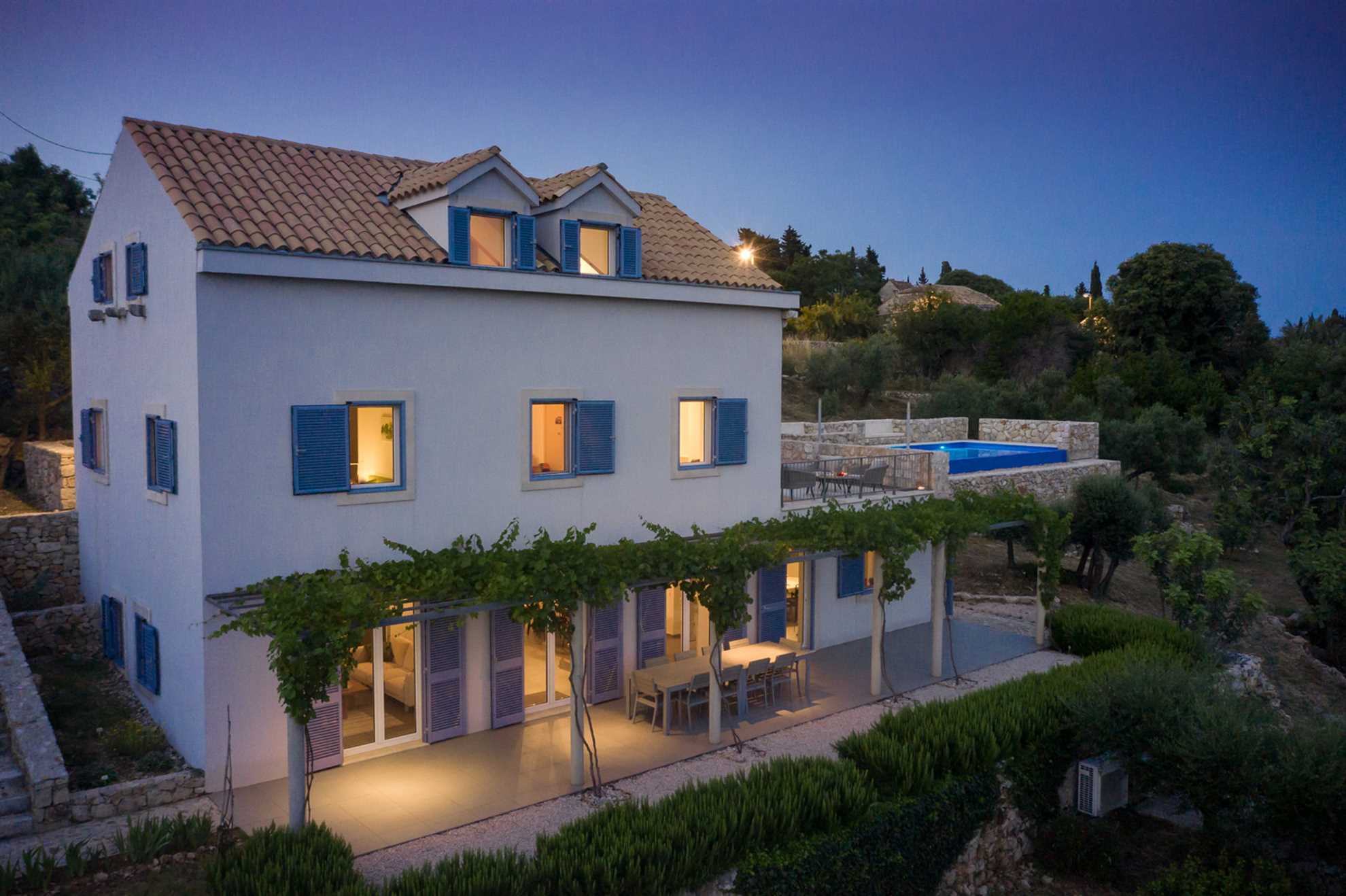 Holiday Home Sipano with Pool