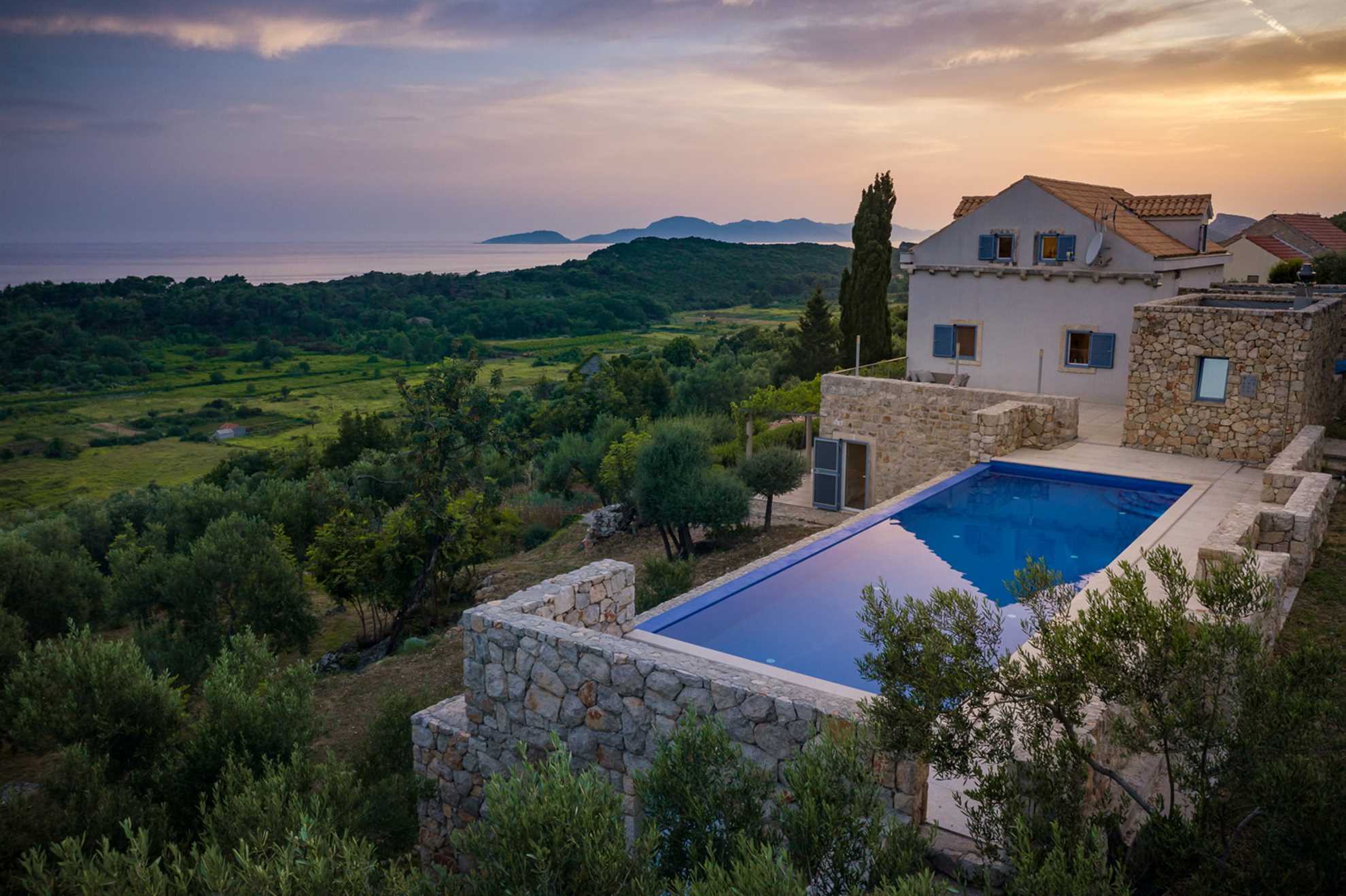 Holiday Home Sipano with Pool