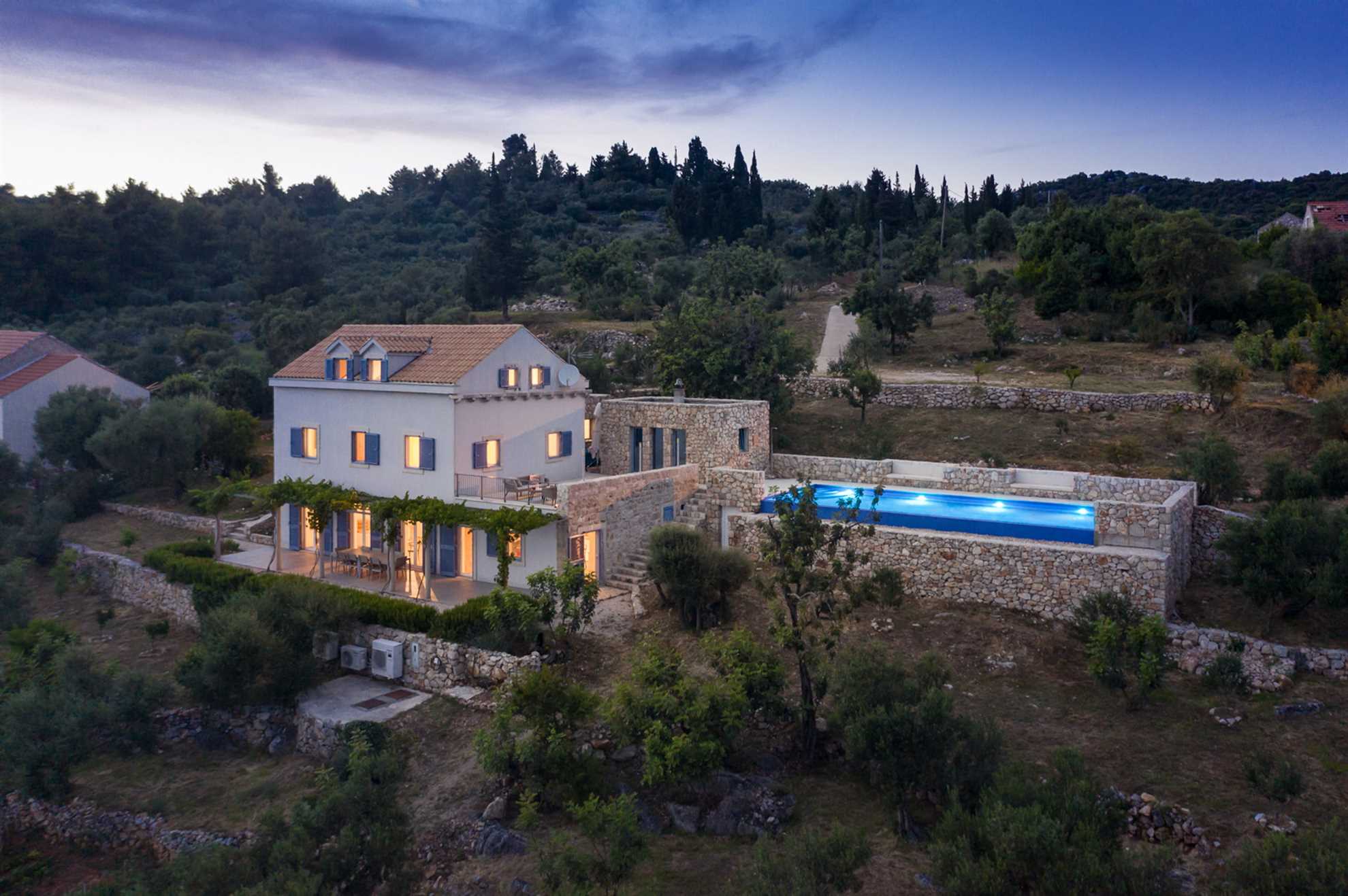 Holiday Home Sipano with Pool