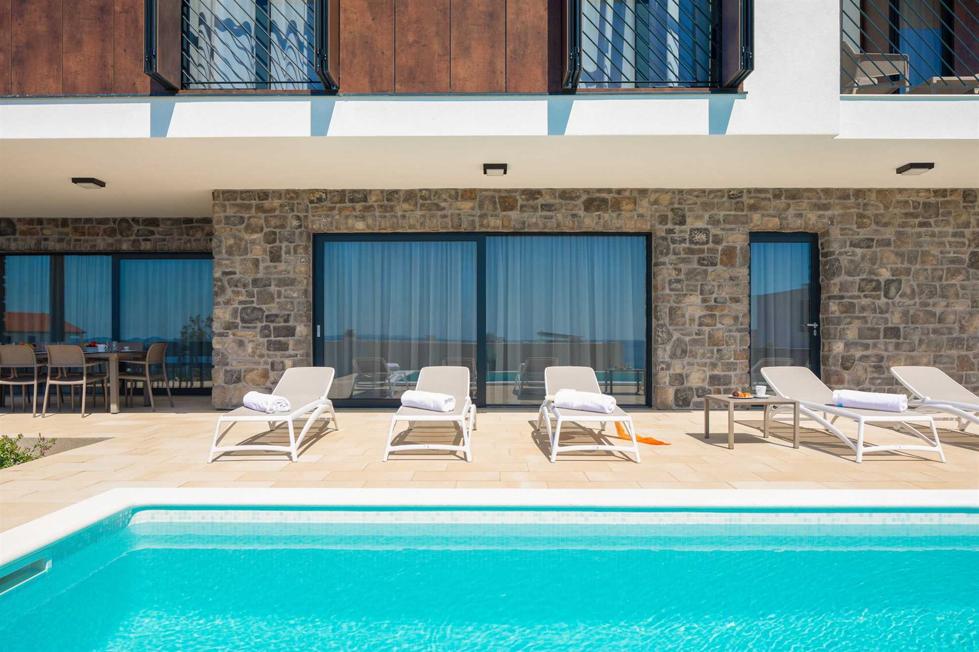 Sun Dance Luxury Villa V