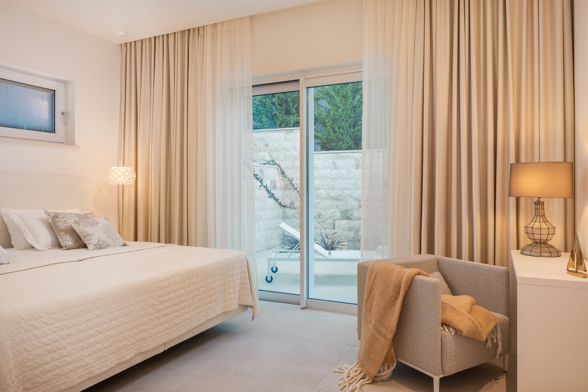 Beachfront Villa White Gem with Pool