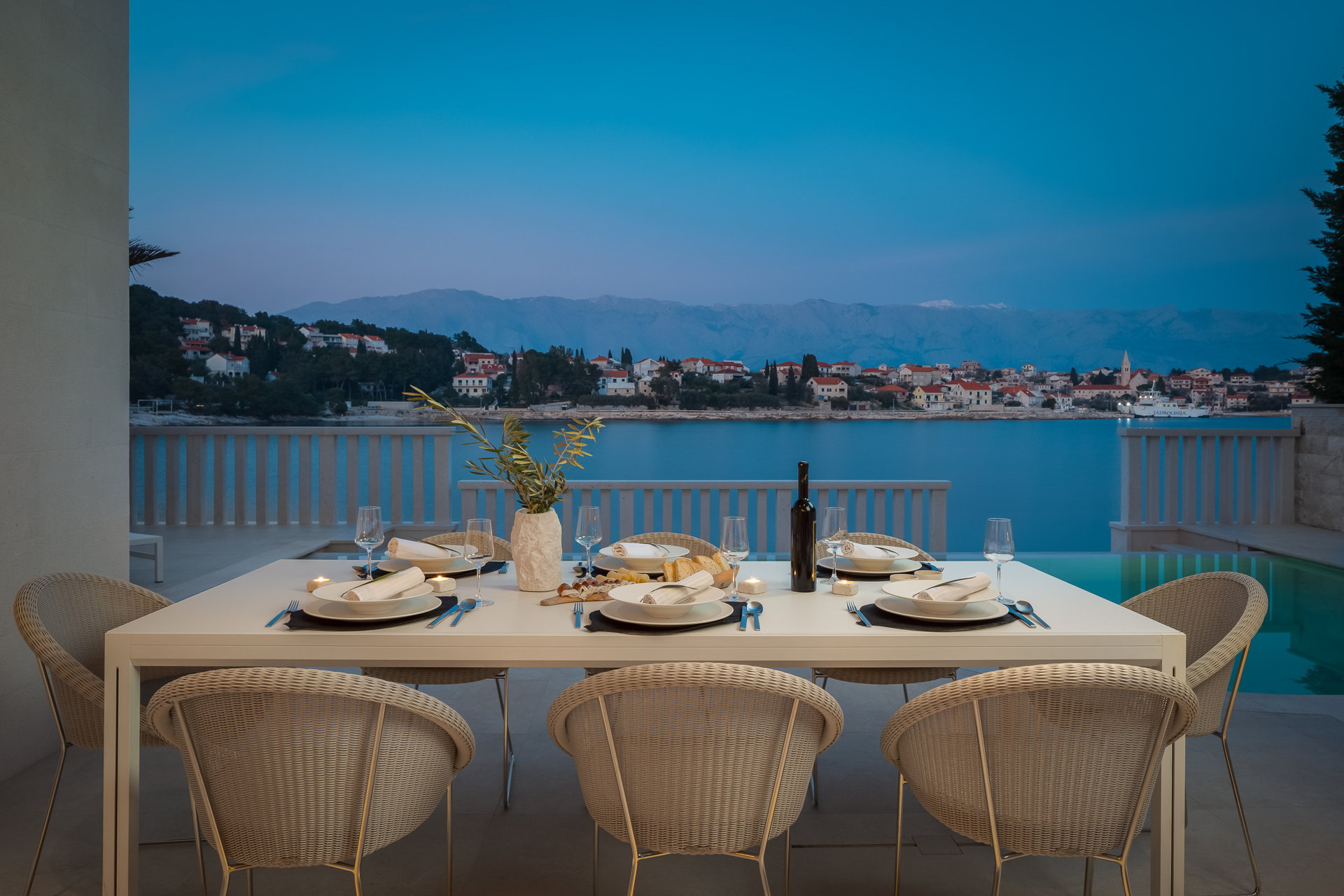 Beachfront Villa White Gem with Pool
