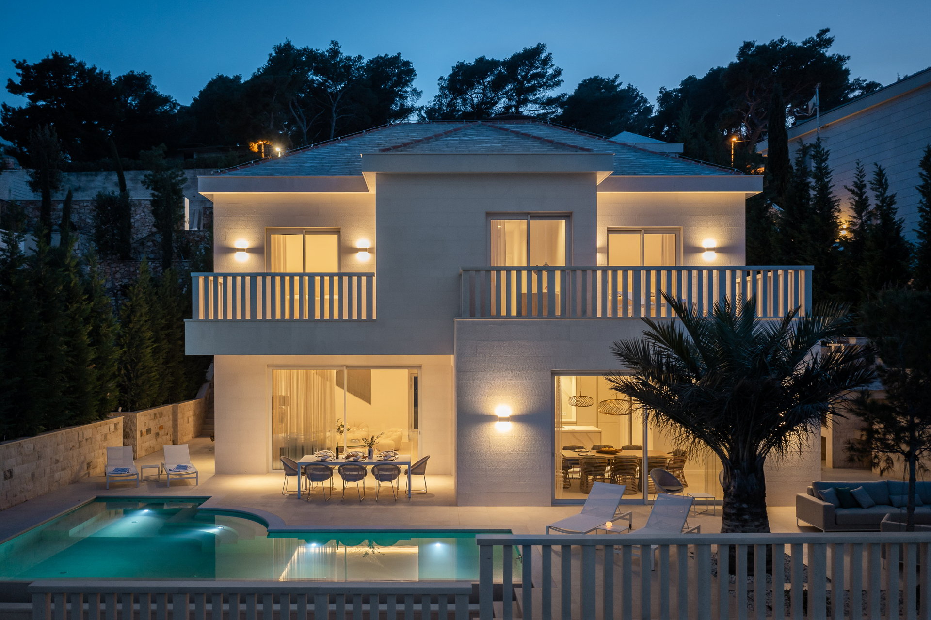 Beachfront Villa White Gem with Pool