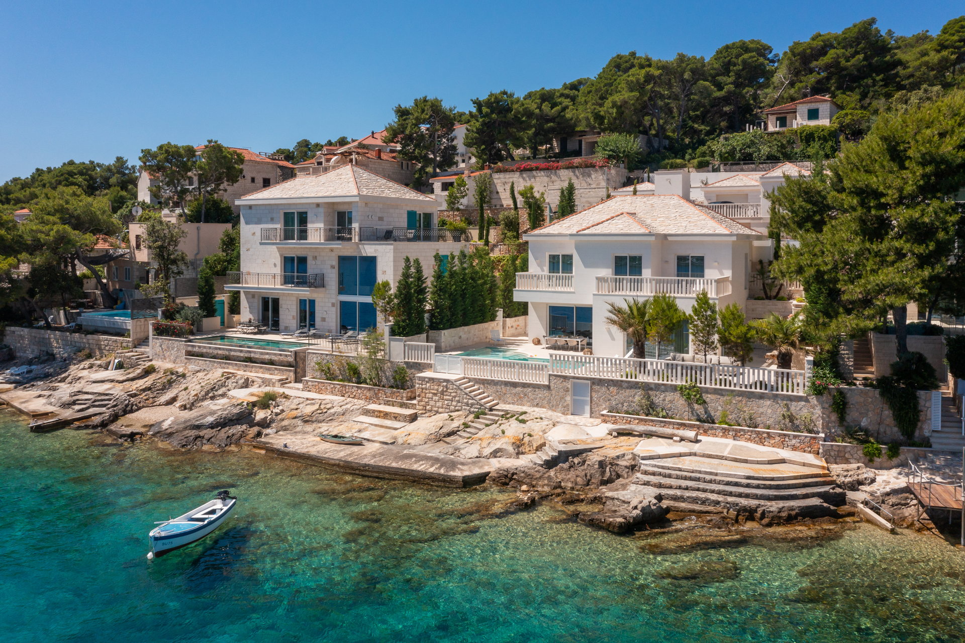 Beachfront Villa White Gem with Pool