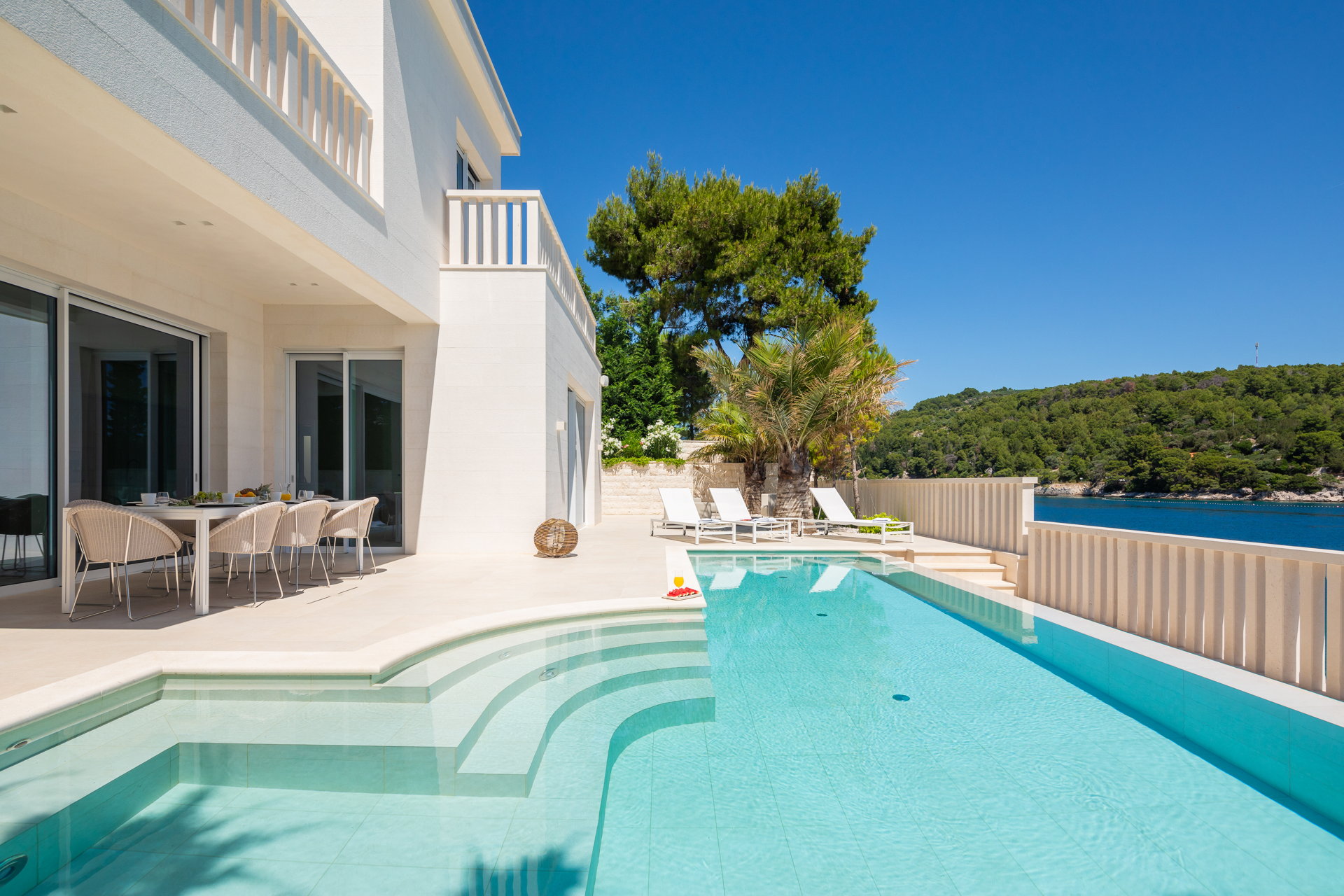 Beachfront Villa White Gem with Pool