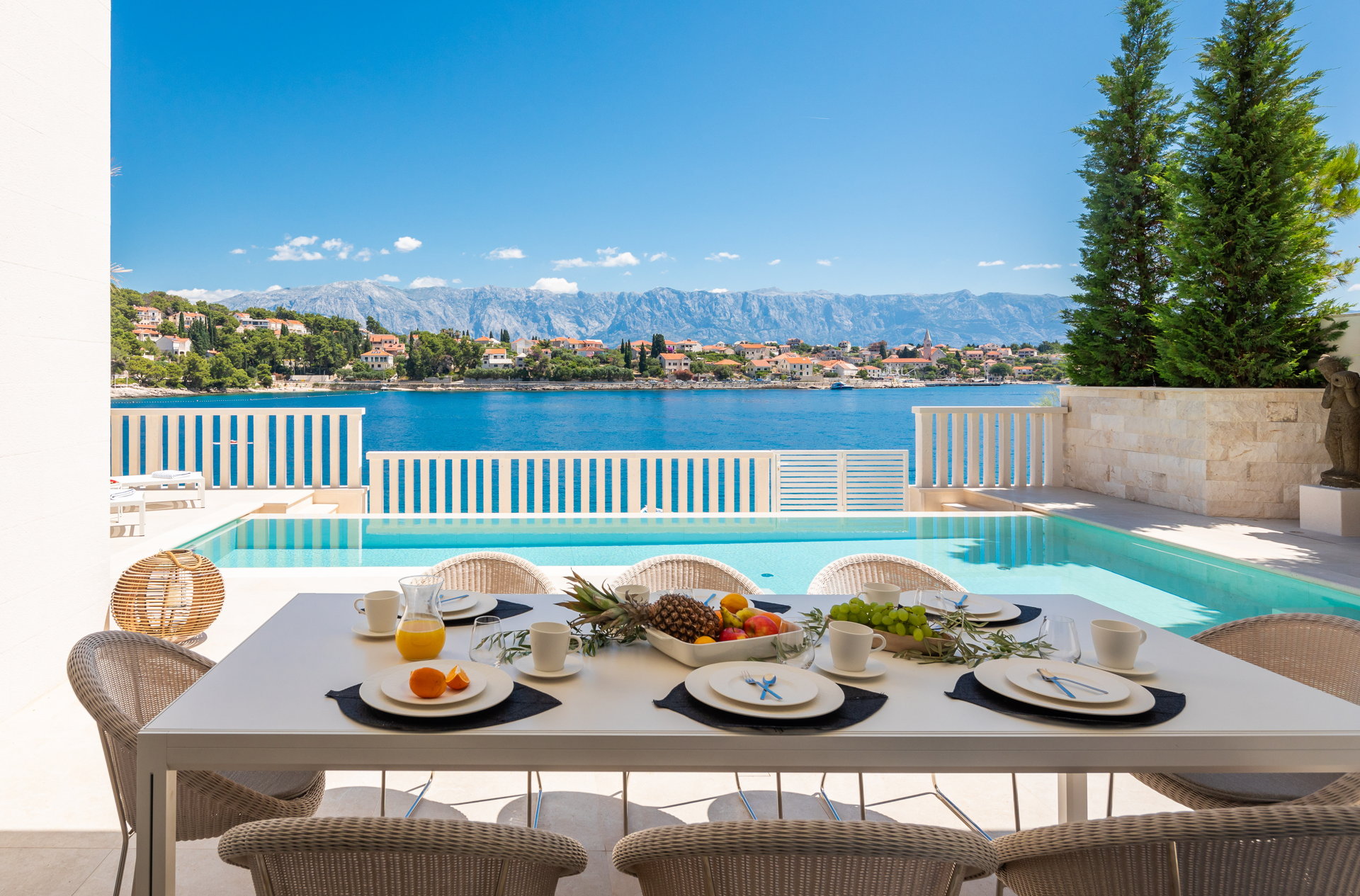 Beachfront Villa White Gem with Pool