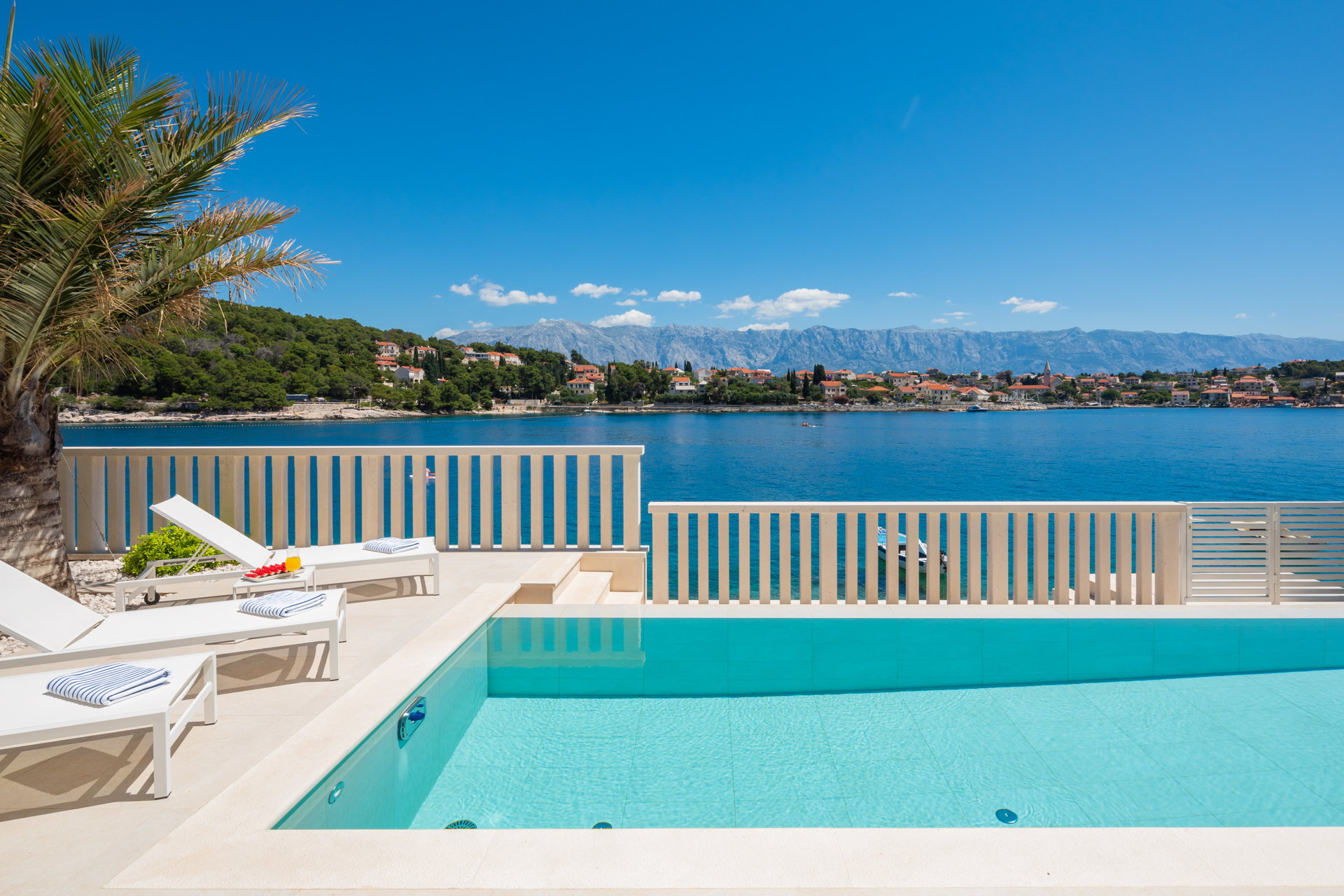 Beachfront Villa White Gem with Pool