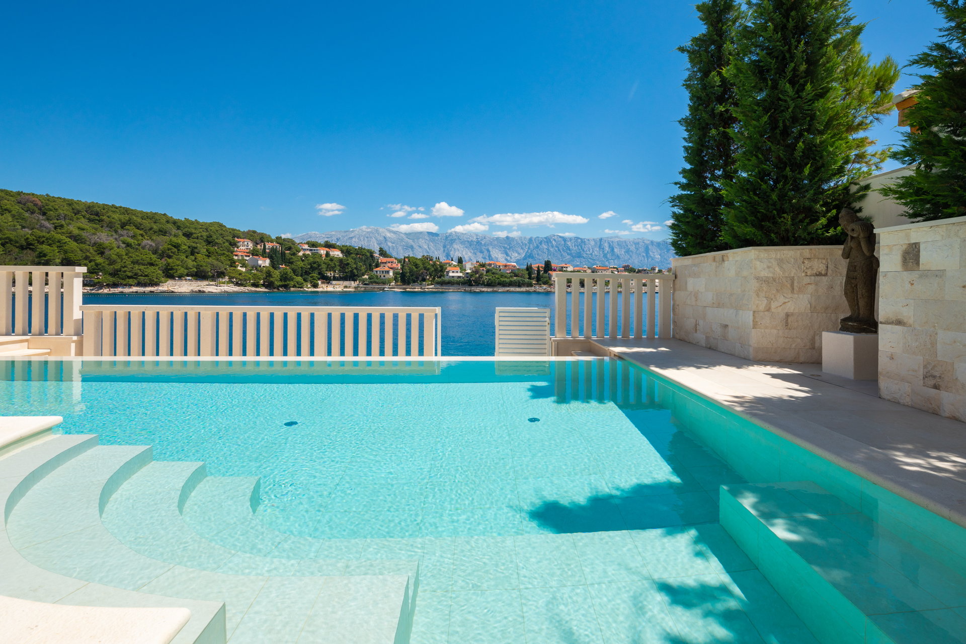 Beachfront Villa White Gem with Pool