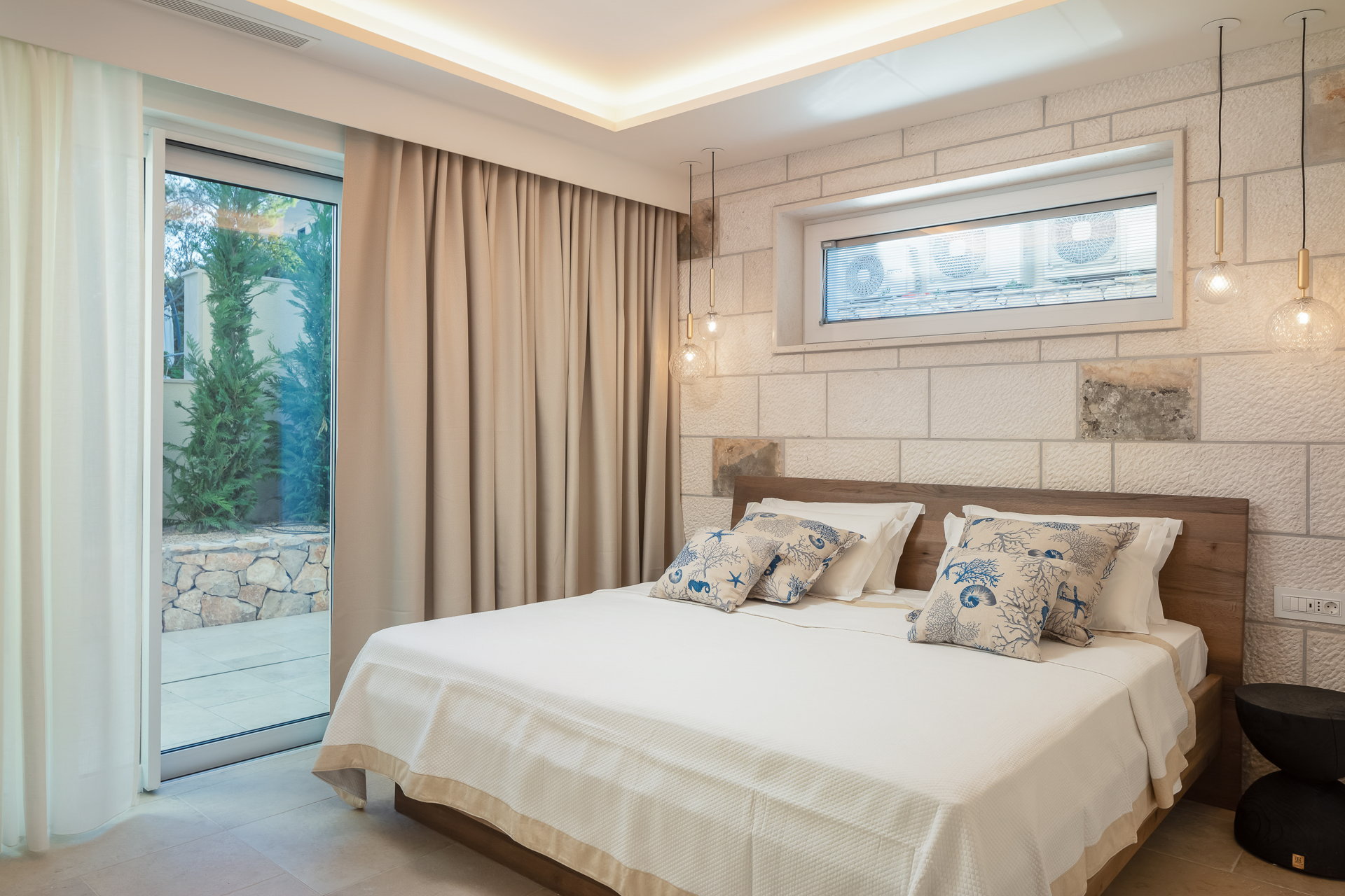 Beachfront Villa Sea La Vie with Pool