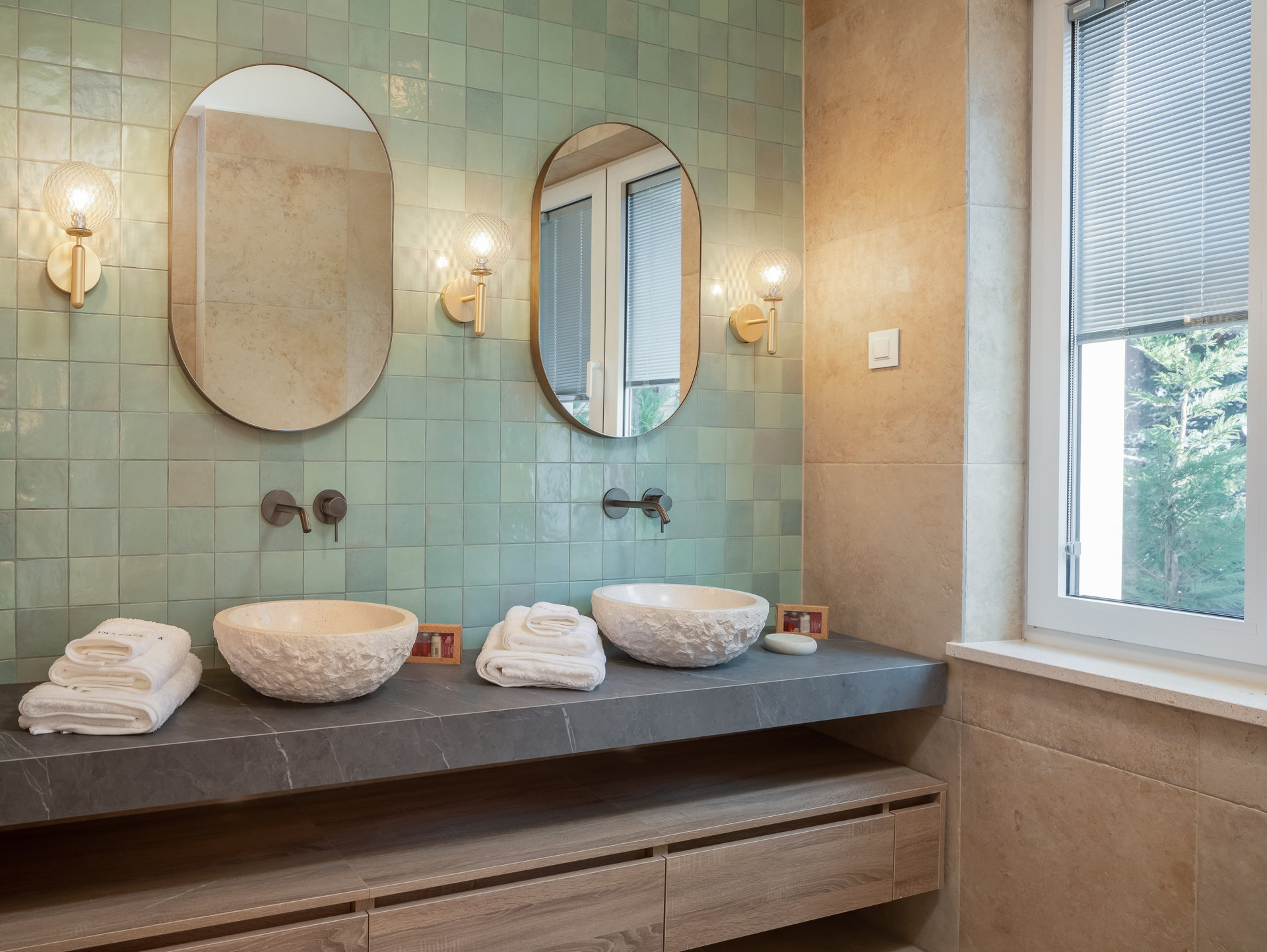 Beachfront Villa Sea La Vie with Pool