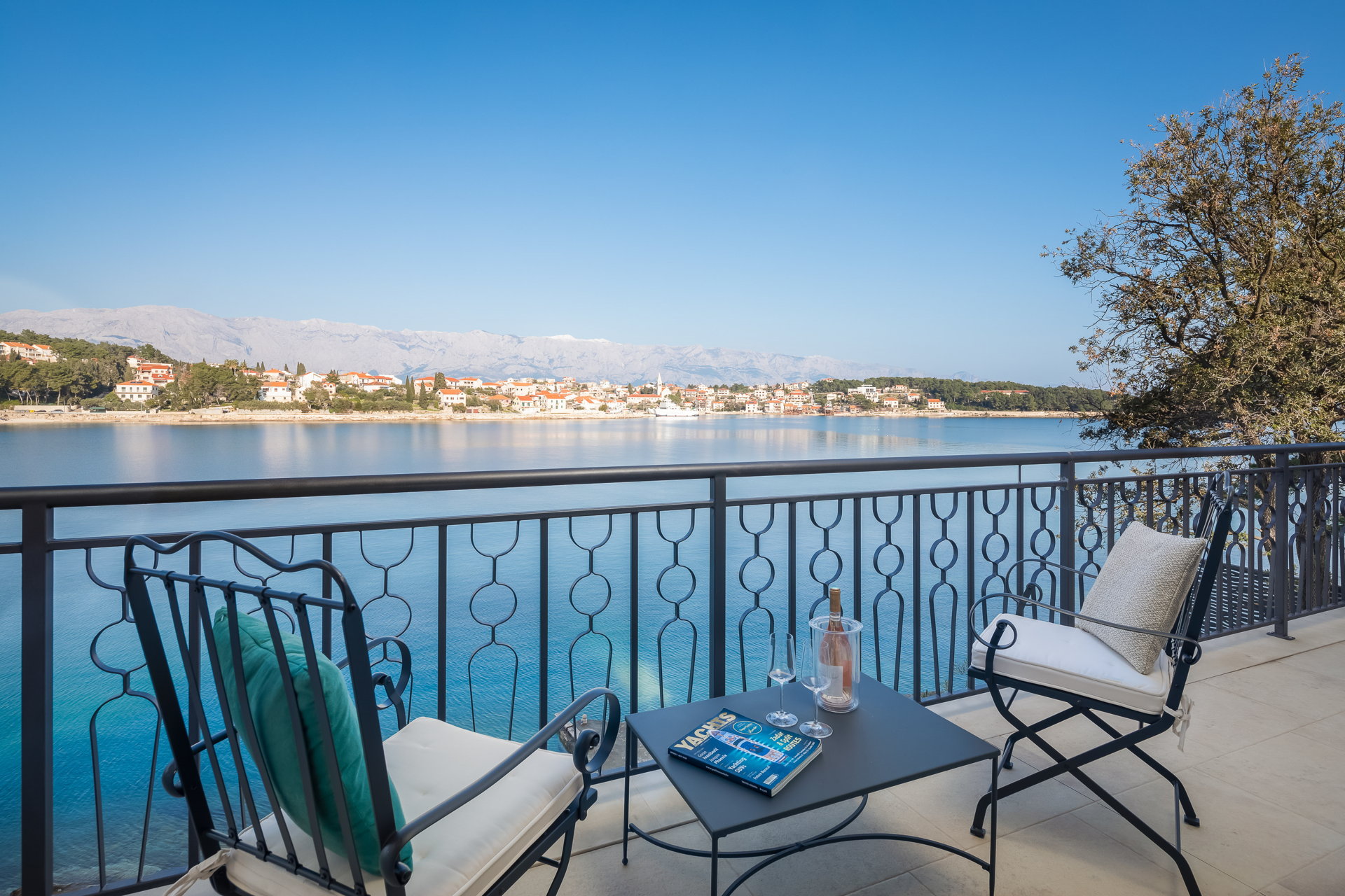 Beachfront Villa Sea La Vie with Pool