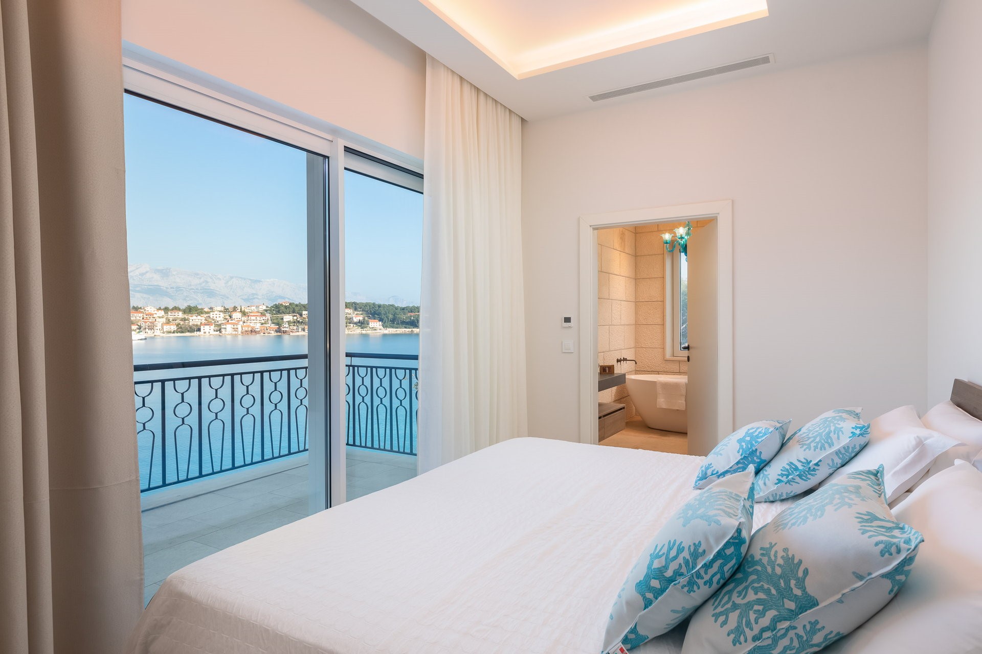 Beachfront Villa Sea La Vie with Pool