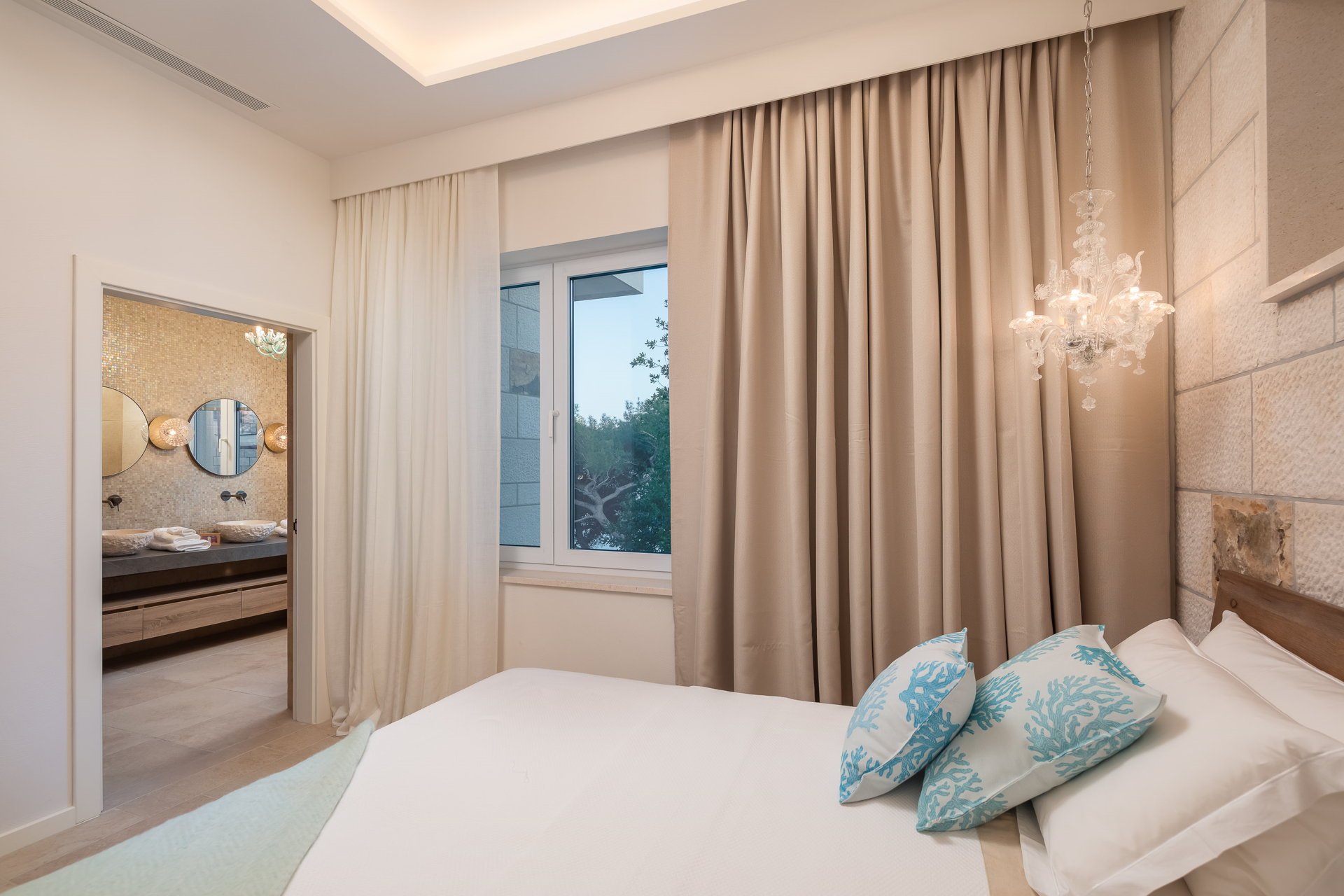 Beachfront Villa Sea La Vie with Pool