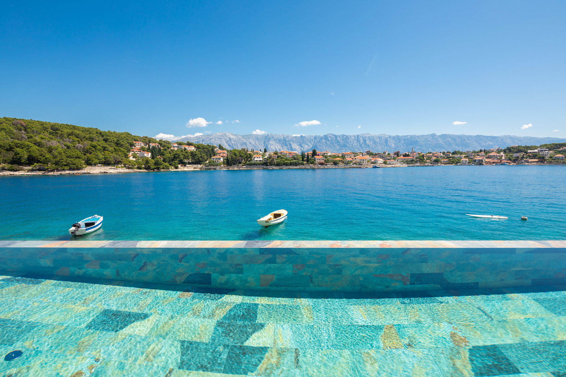 Beachfront Villa Sea La Vie with Pool