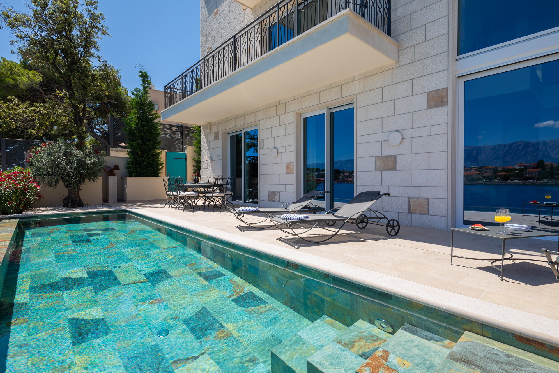 Beachfront Villa Sea La Vie with Pool