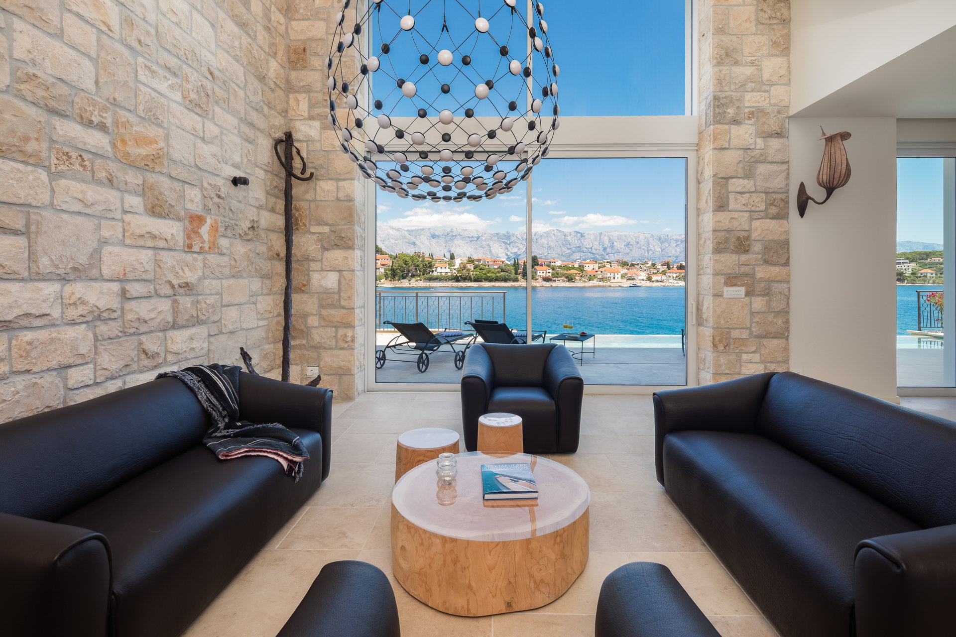 Beachfront Villa Sea La Vie with Pool