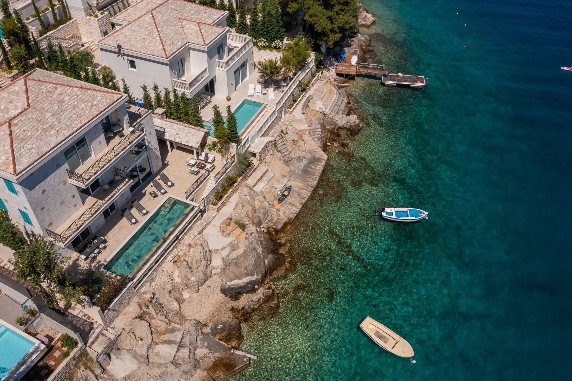 Beachfront Villa Sea La Vie with Pool