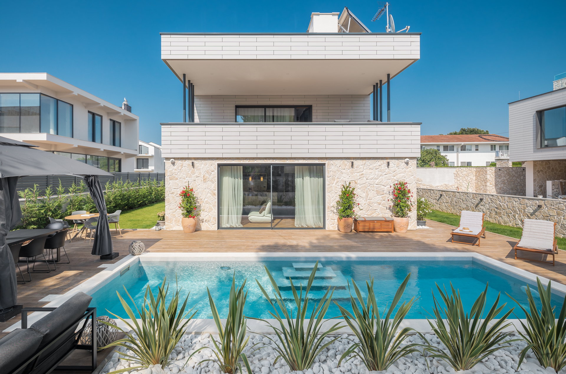 Luxury Villa Moonstone with Pool