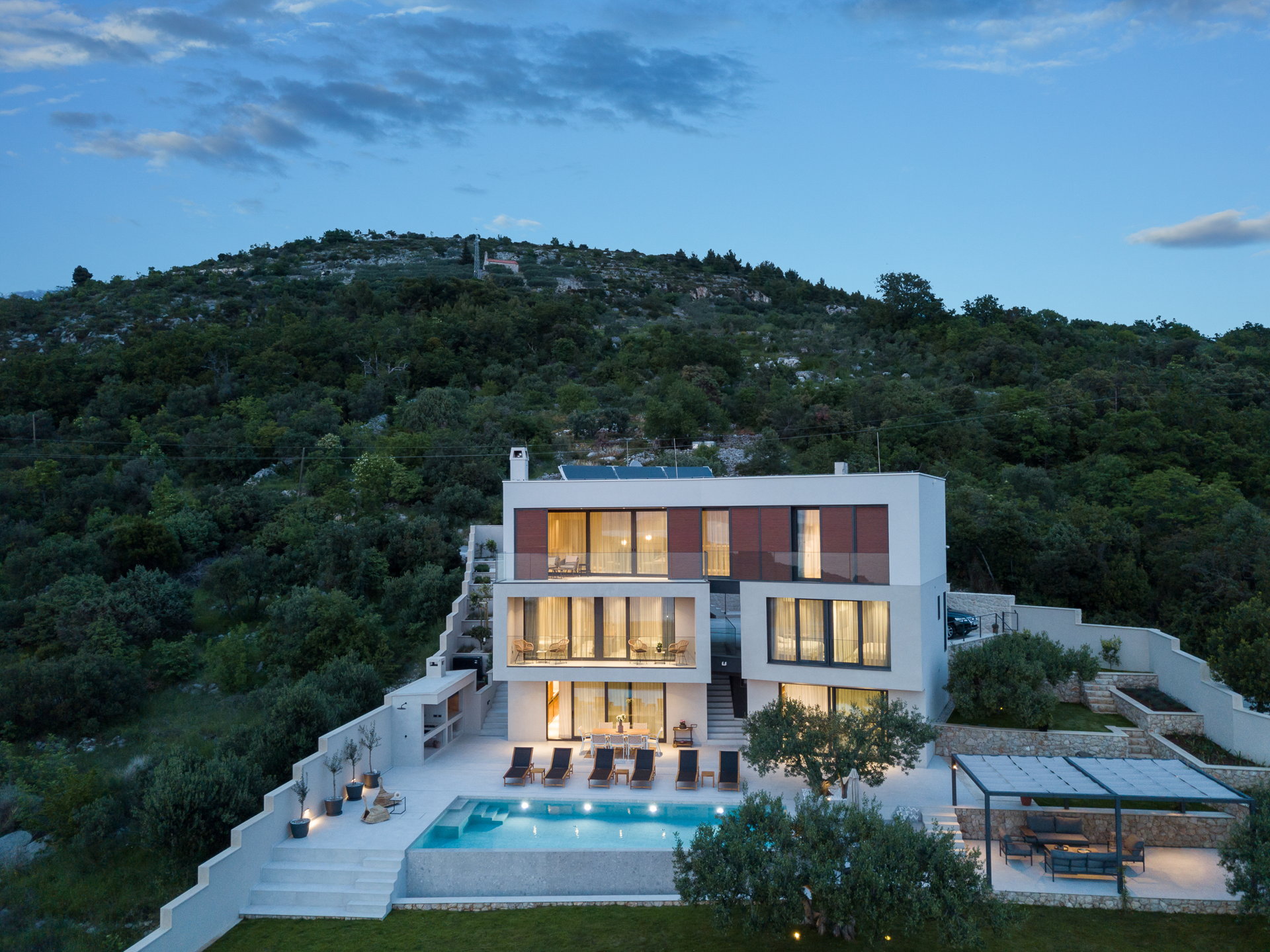 Luxury Villa Lennox with Pool