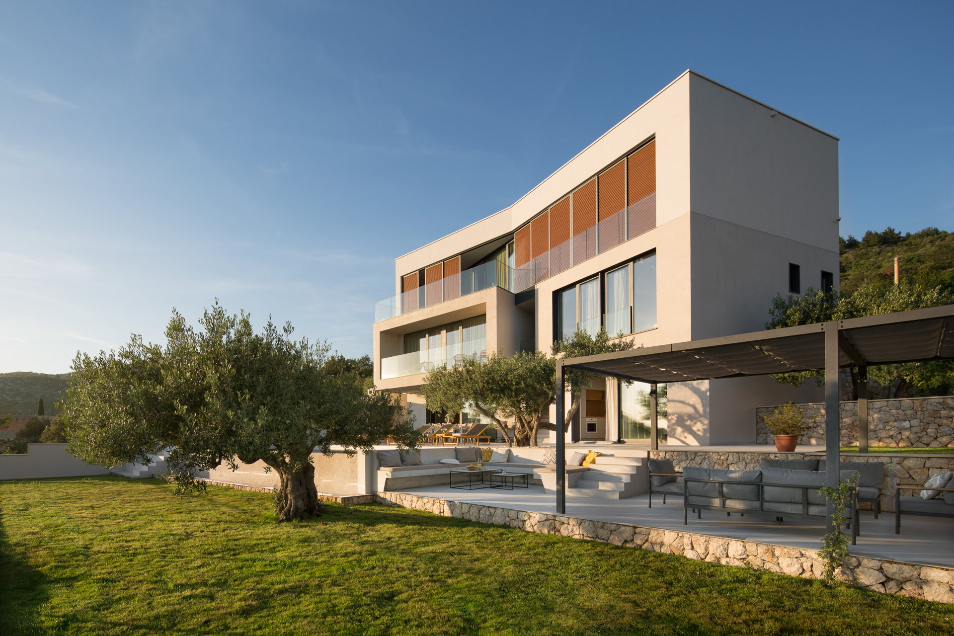 Luxury Villa Lennox with Pool