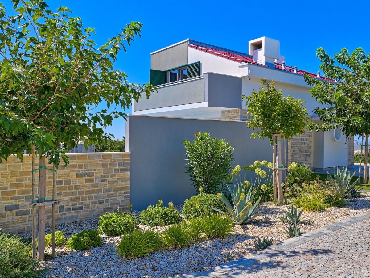 Luxury Villa Lunaria with Pool