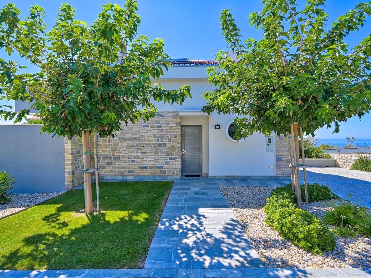 Luxury Villa Lunaria with Pool