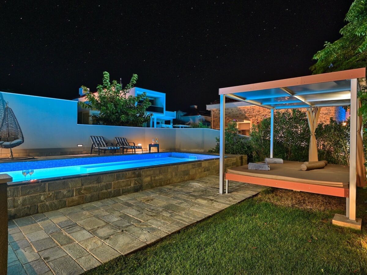 Luxury Villa Lunaria with Pool