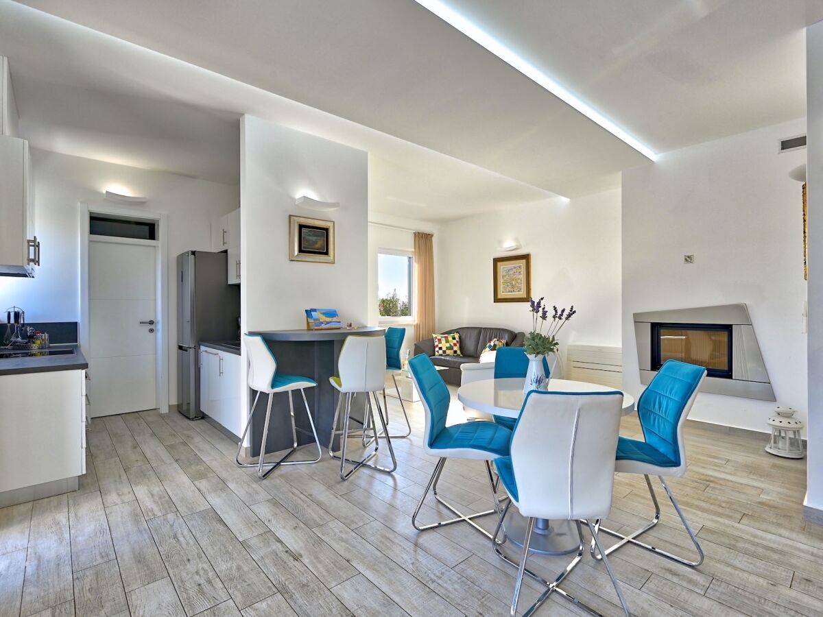 Luxury Villa Lunaria with Pool