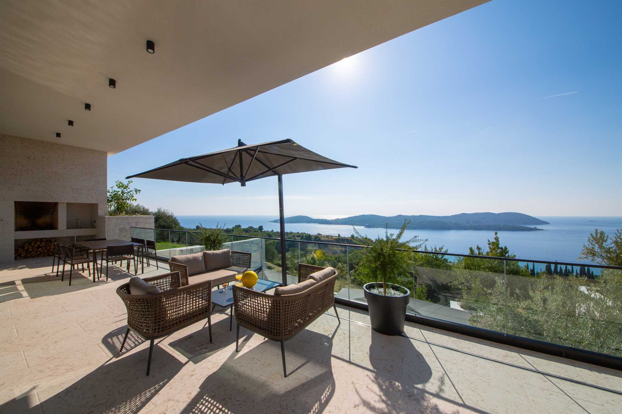 Luxury Villa Frida with Pool