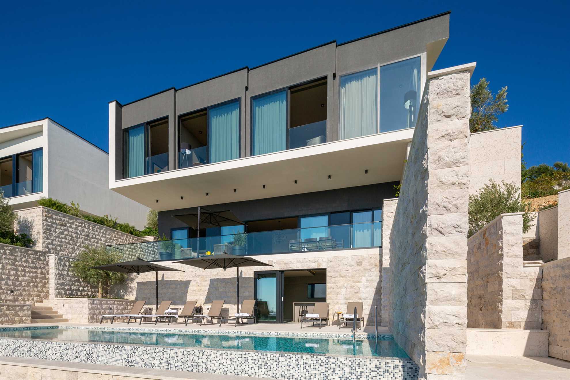 Luxury Villa Frida with Pool