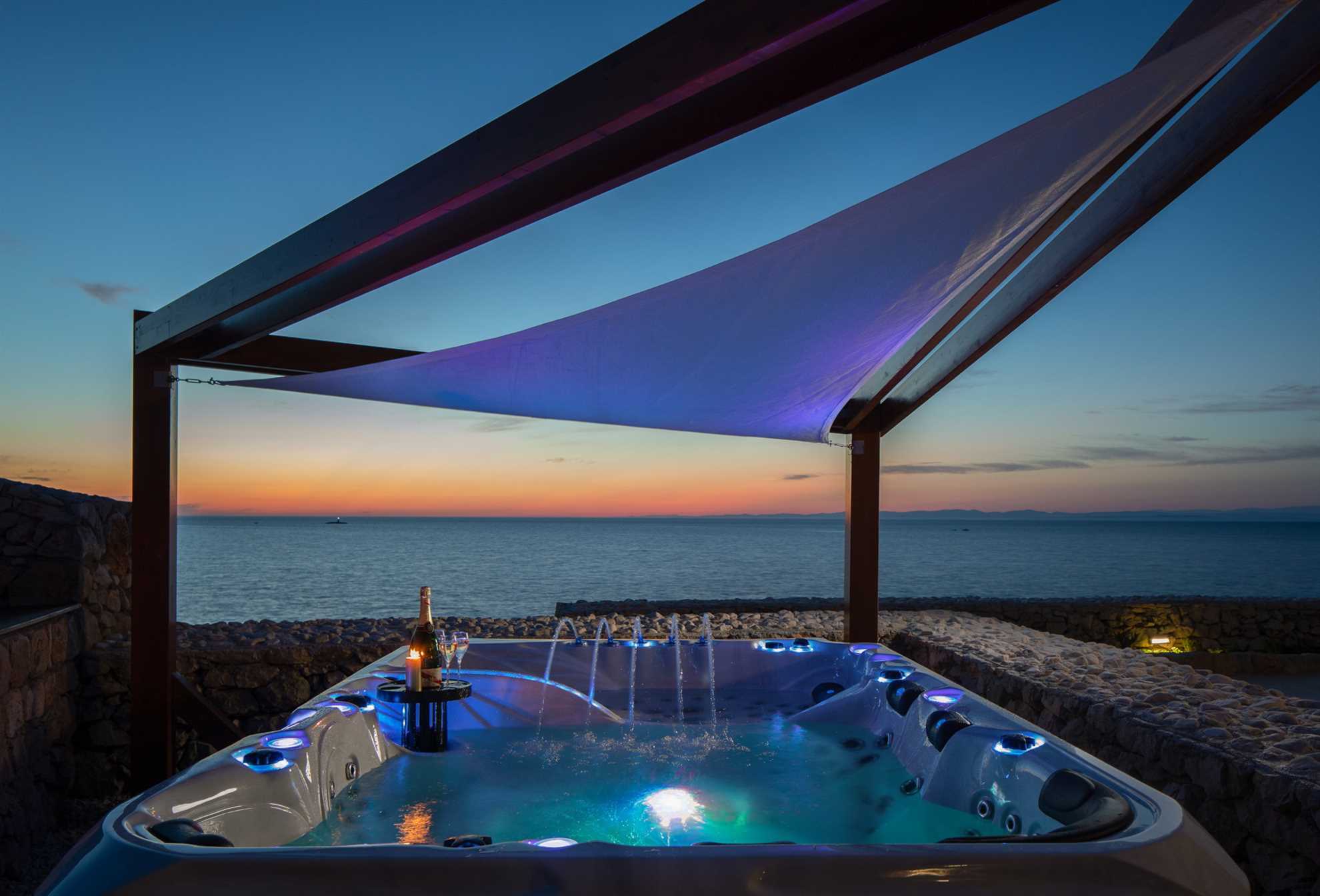 Luxury Villa Lighthouse Beyond