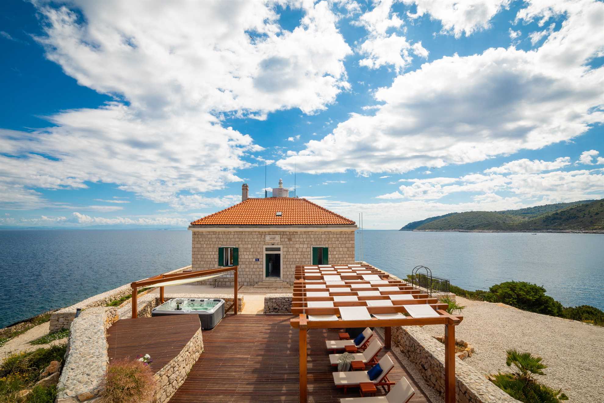Luxury Villa Lighthouse Beyond
