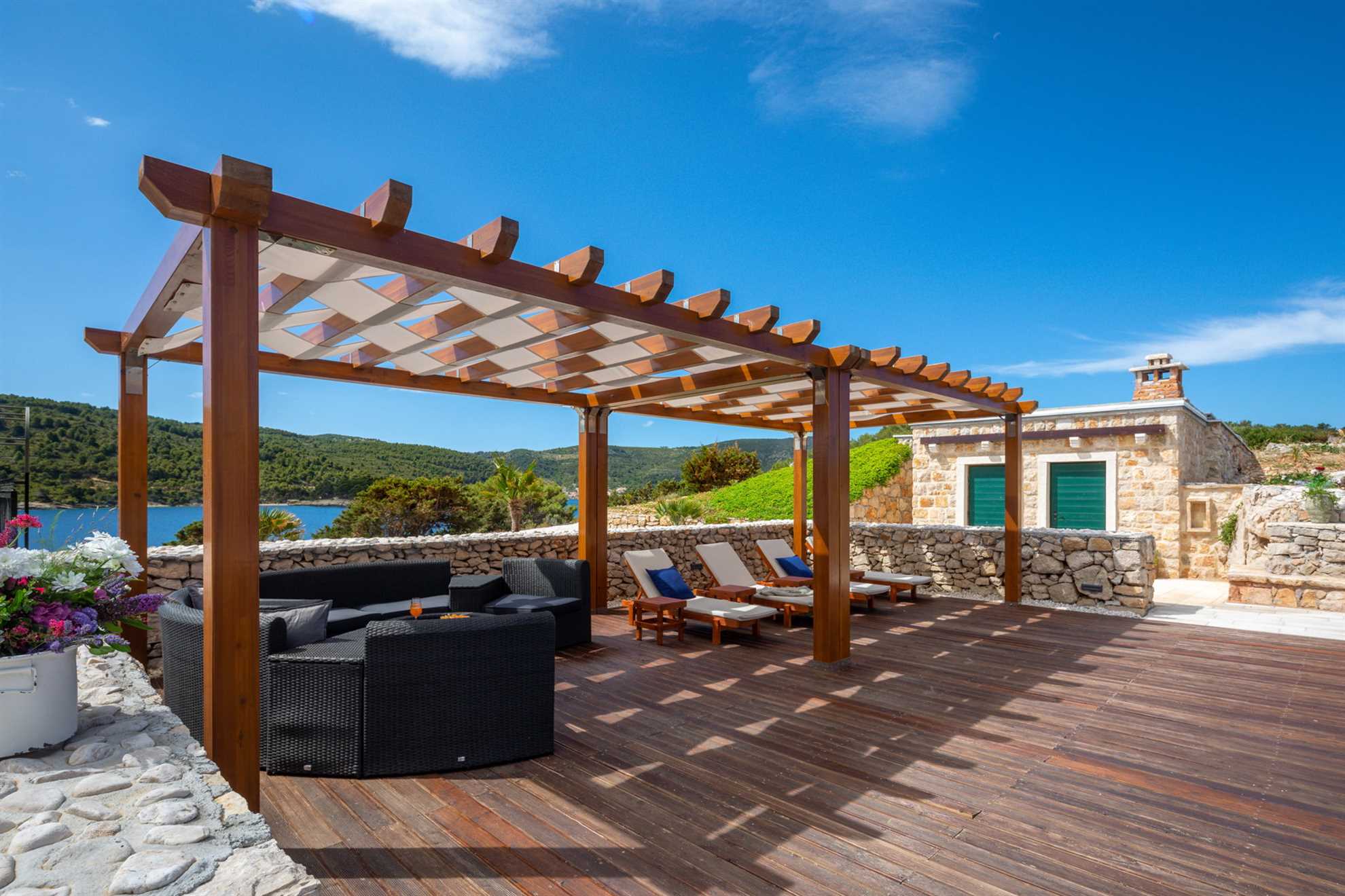 Luxury Villa Lighthouse Beyond