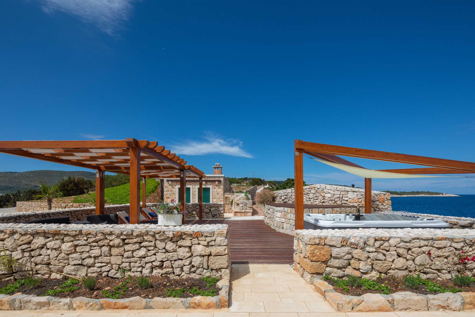 Luxury Villa Lighthouse Beyond