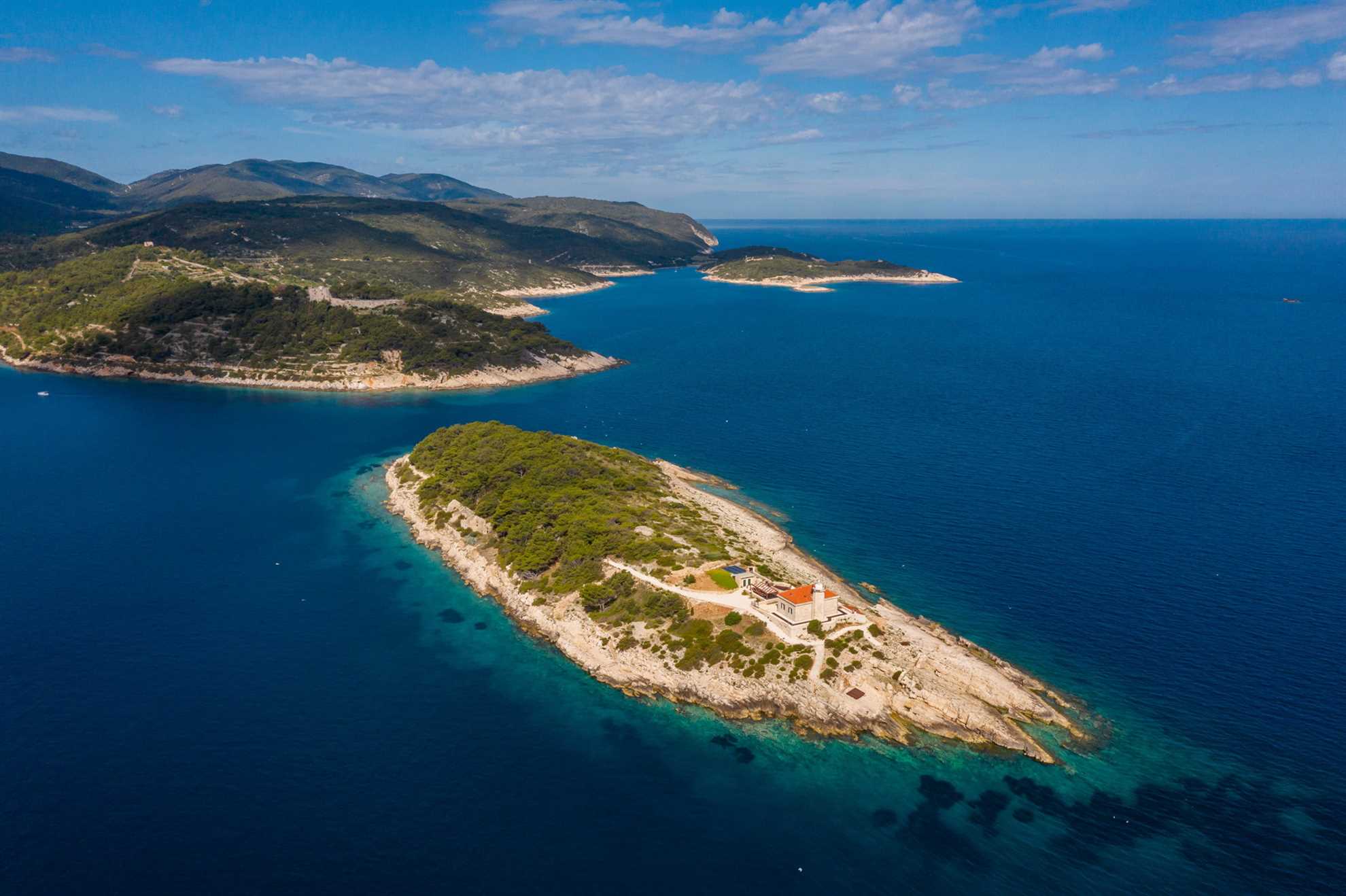 Luxury Villa Lighthouse Beyond