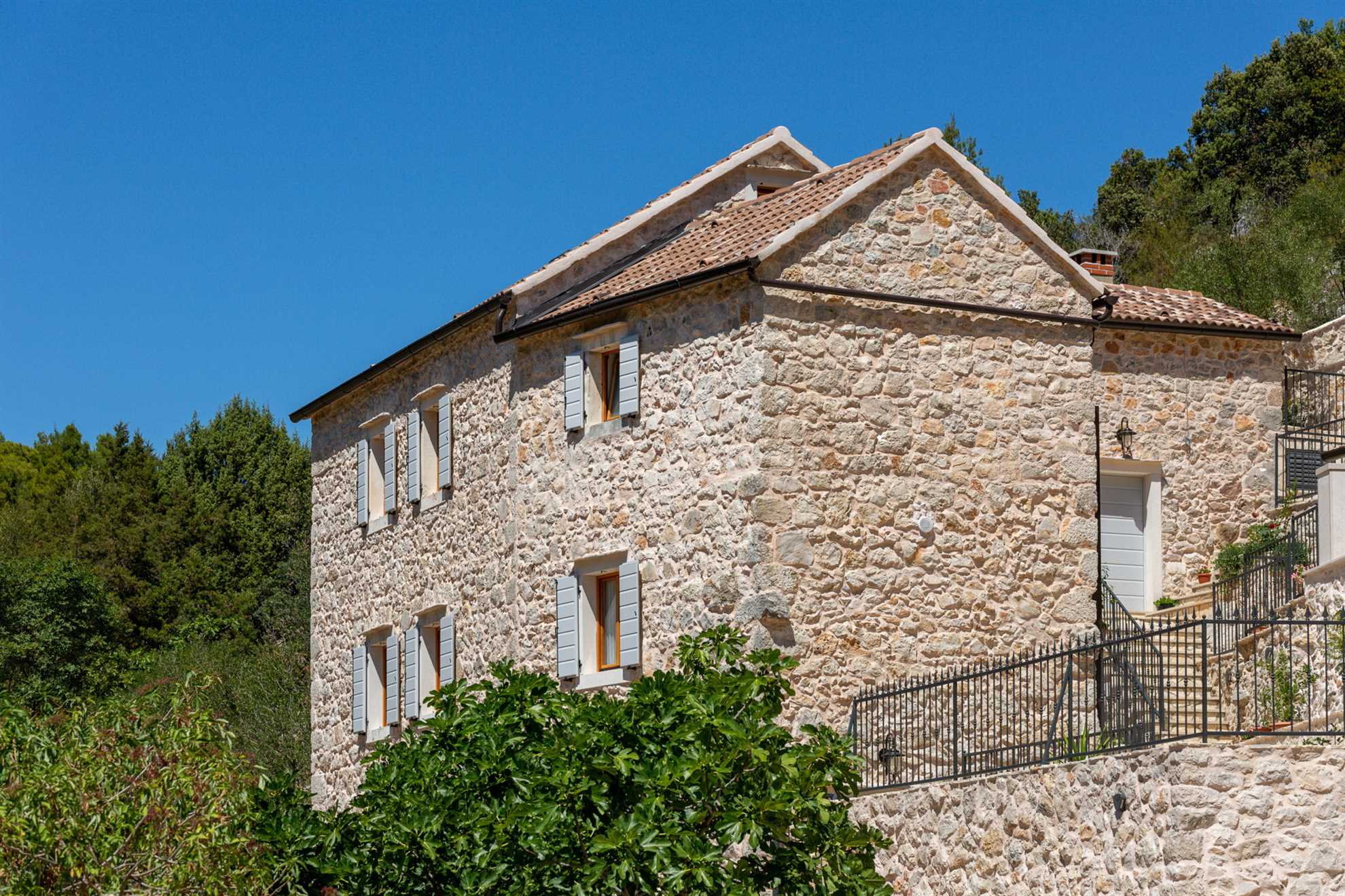 Country Villa Hvar Hill with Pool