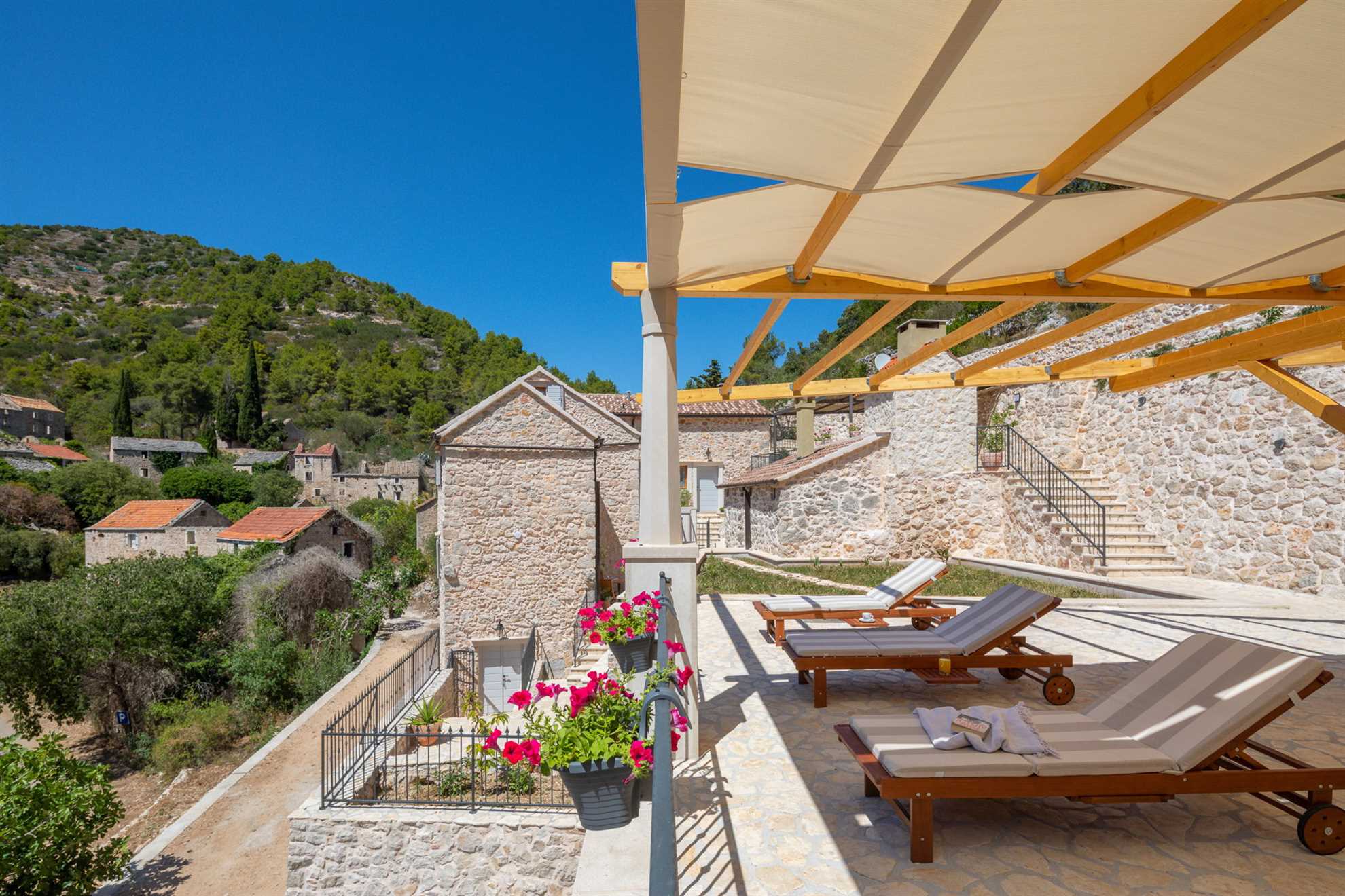 Country Villa Hvar Hill with Pool