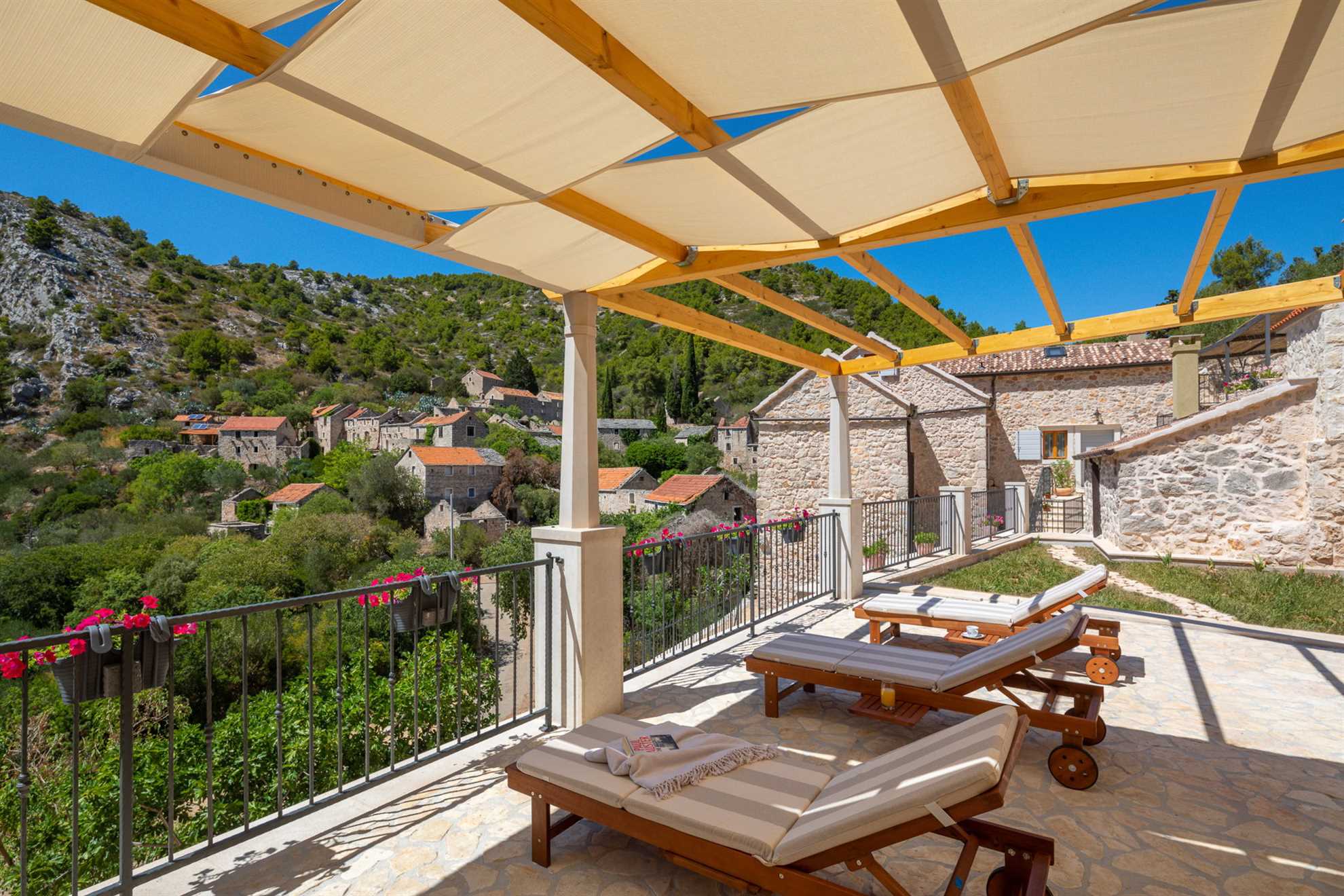 Country Villa Hvar Hill with Pool