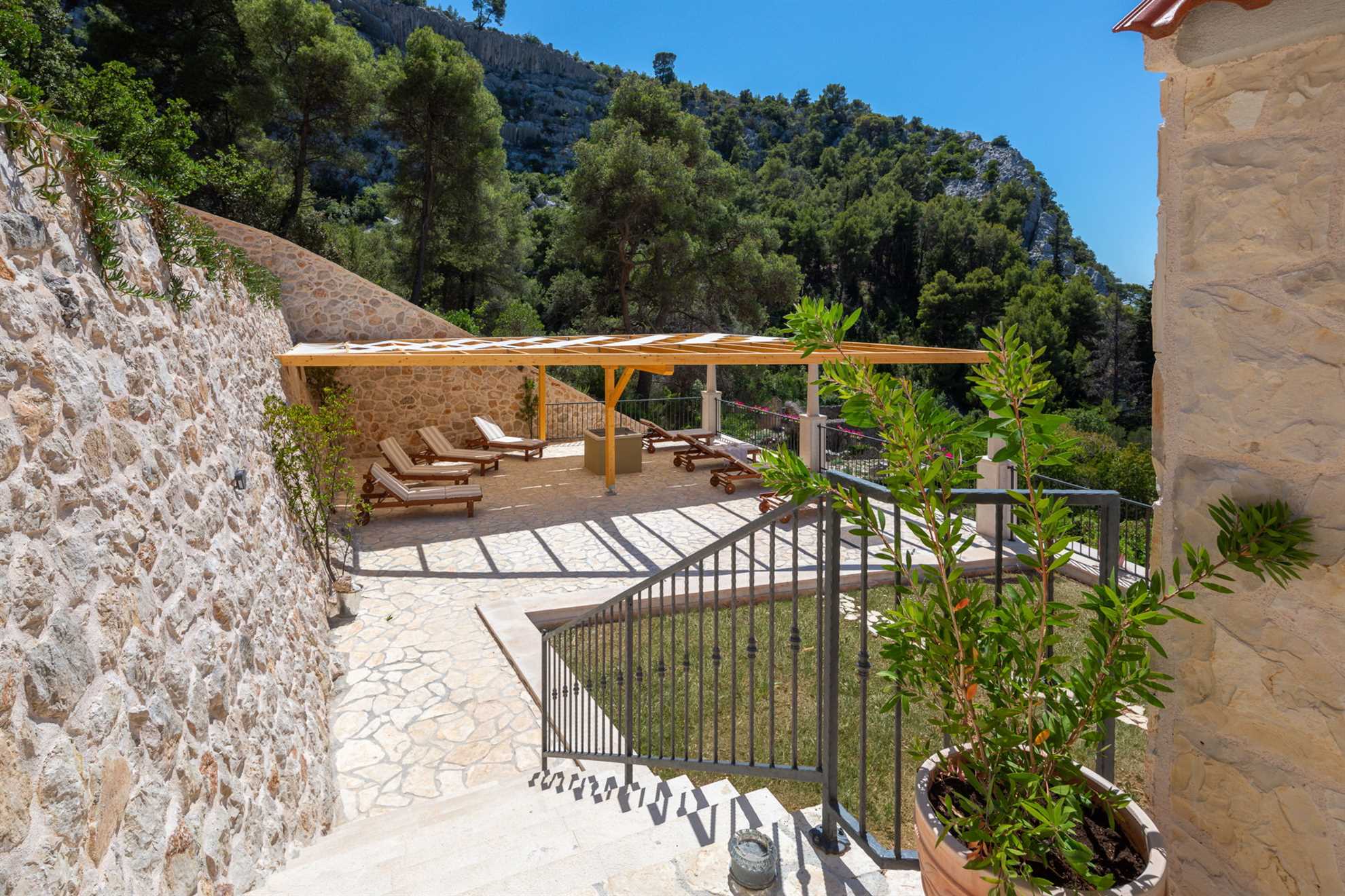 Country Villa Hvar Hill with Pool