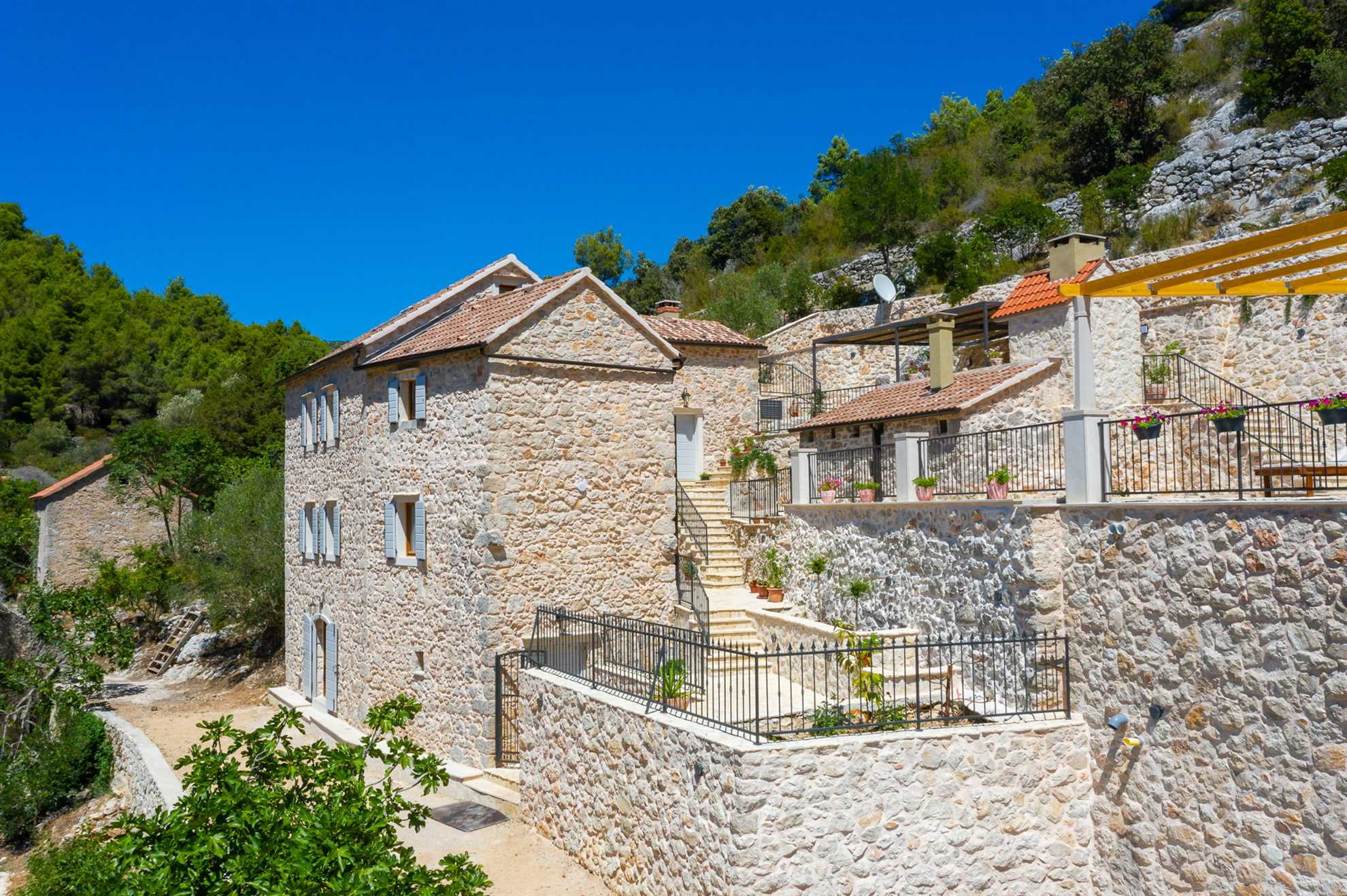 Country Villa Hvar Hill with Pool