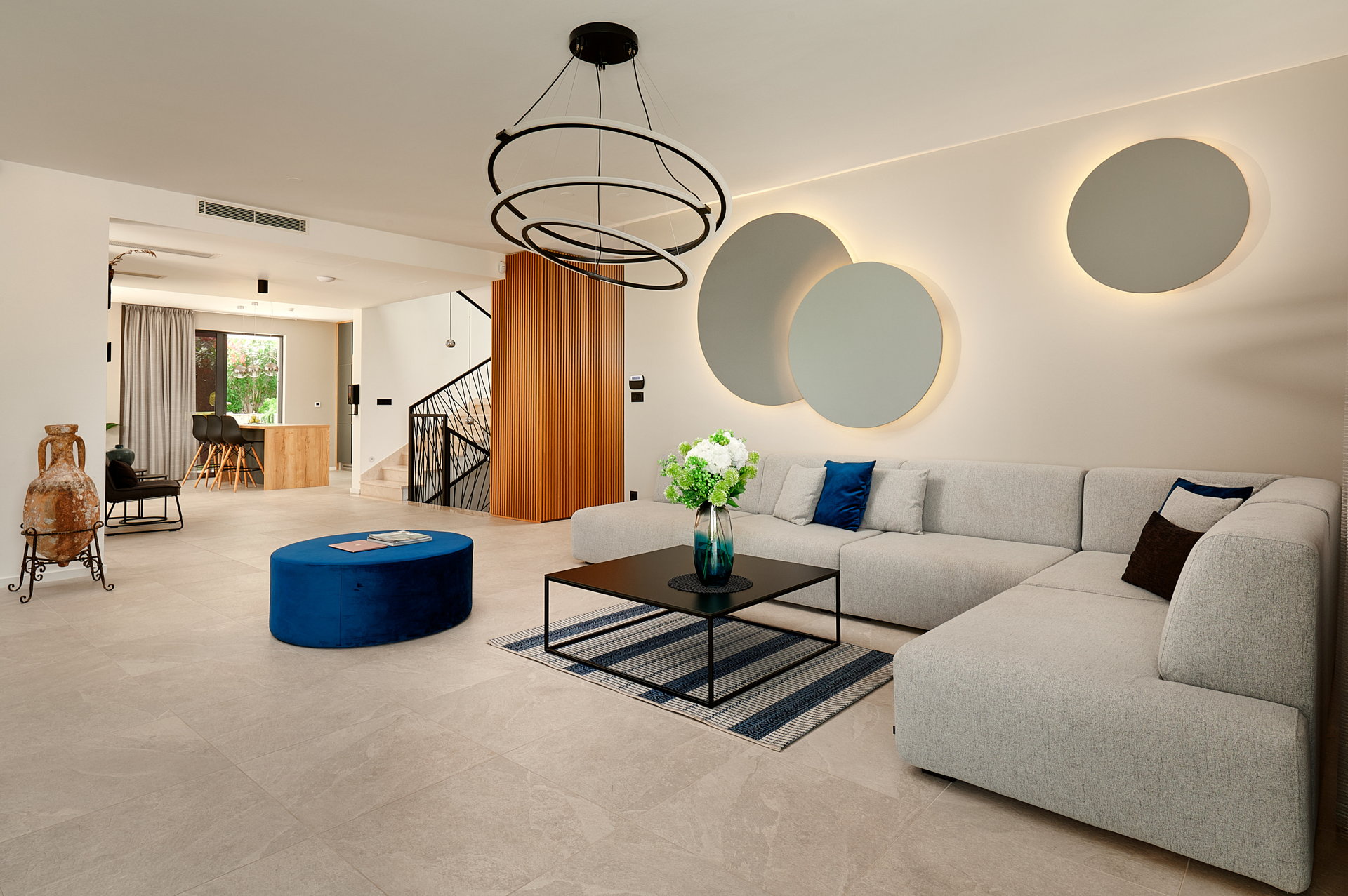 Luxury Villa Posh Plum with Pool