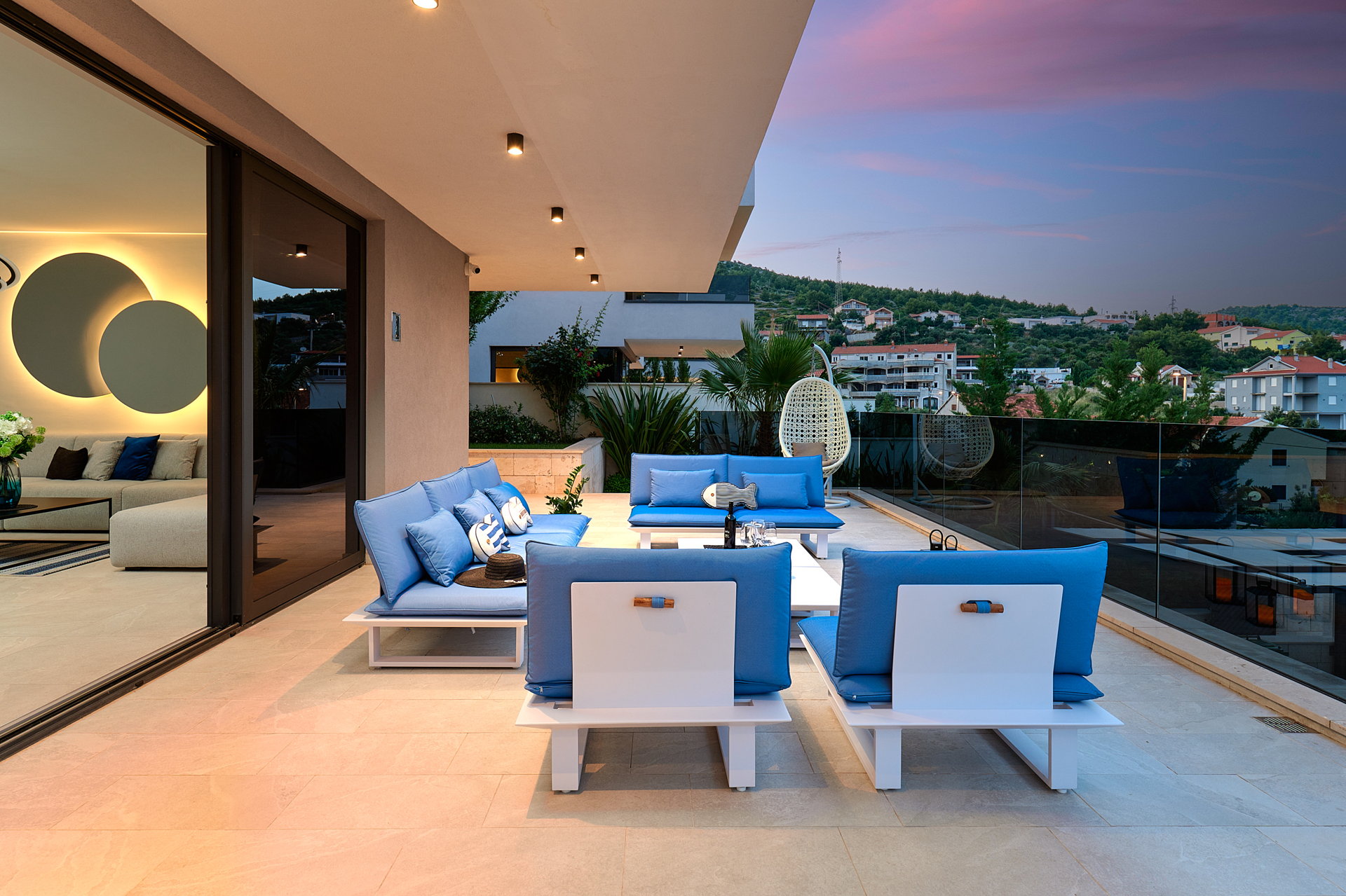 Luxury Villa Posh Plum with Pool