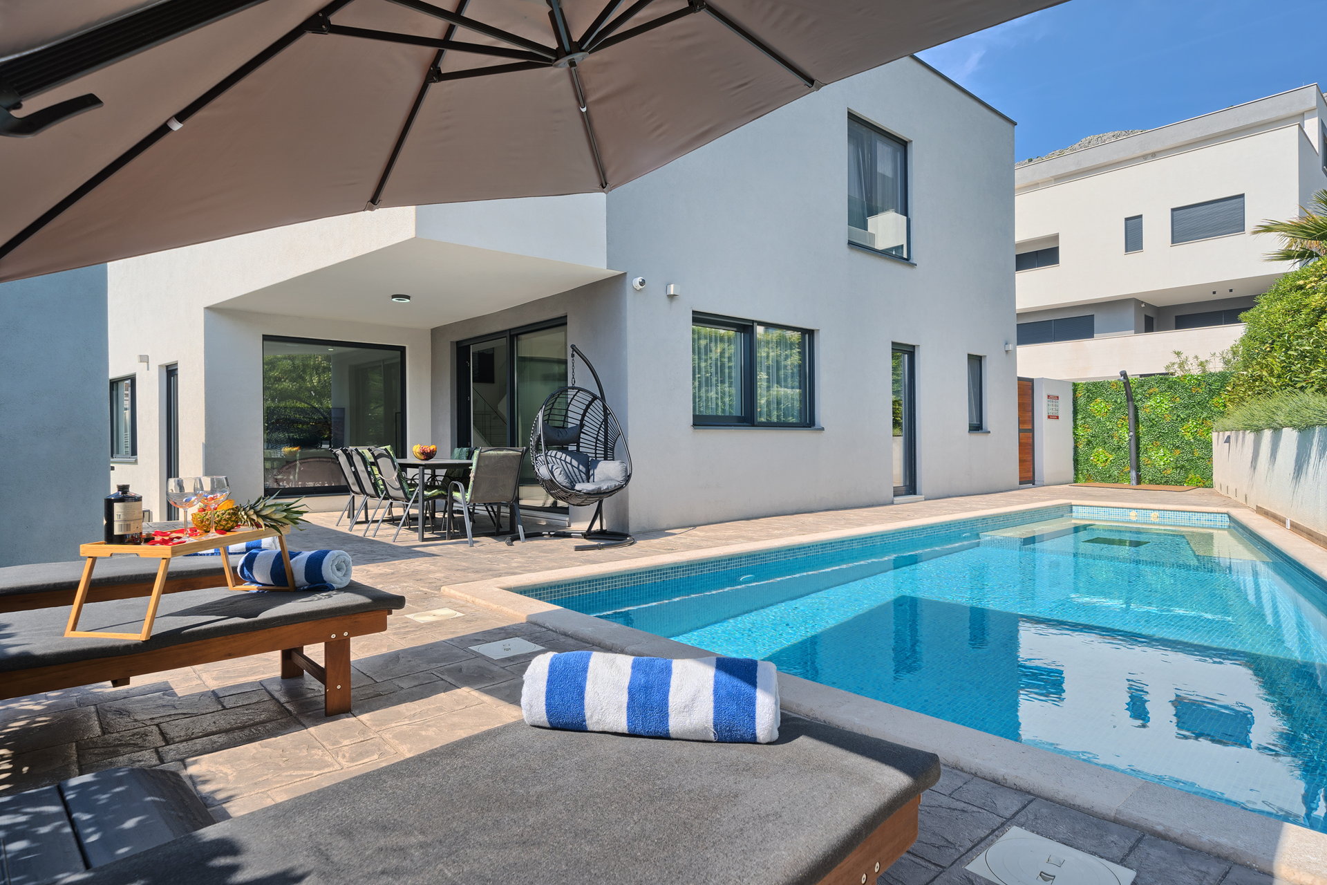 Villa Victoria with Pool