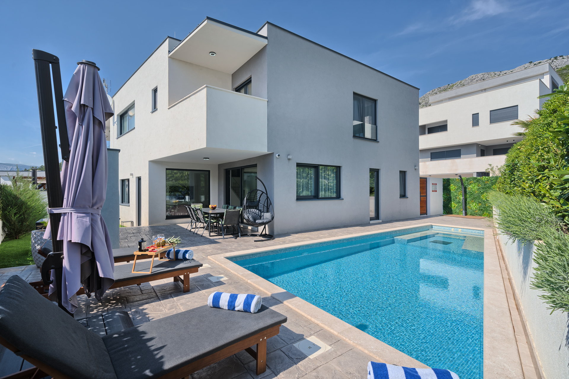 Villa Victoria with Pool