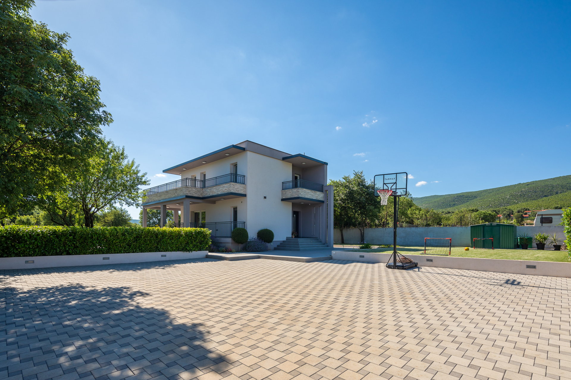 Villa Verde with Pool