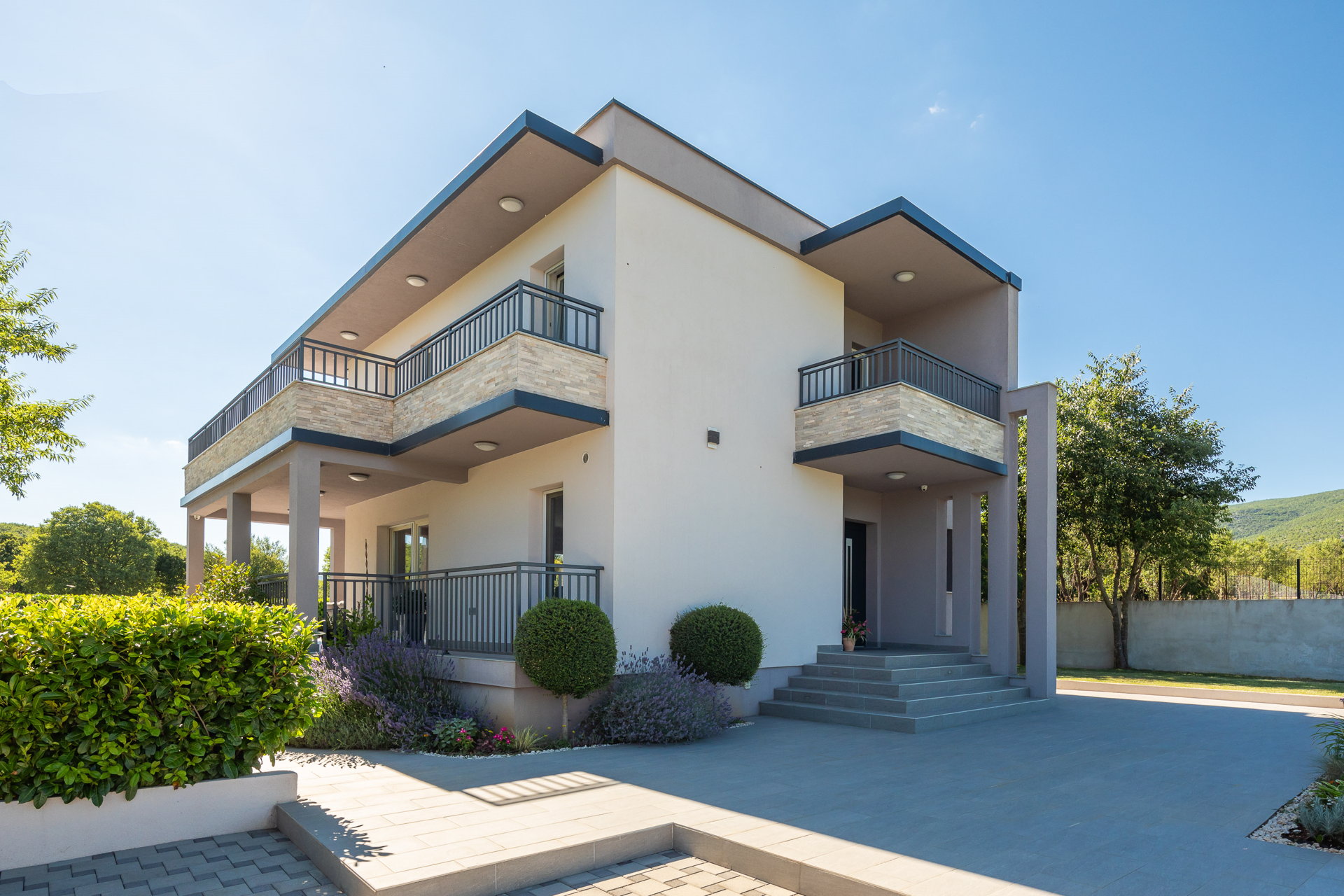 Villa Verde with Pool