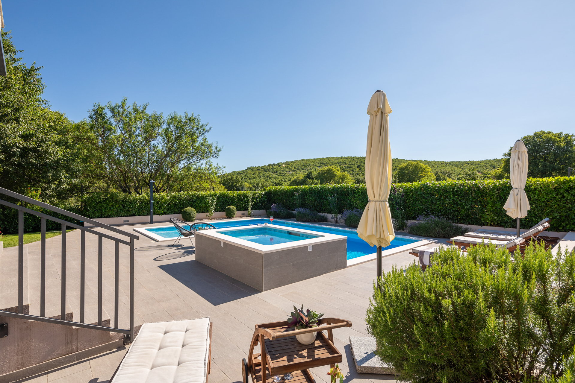 Villa Verde with Pool