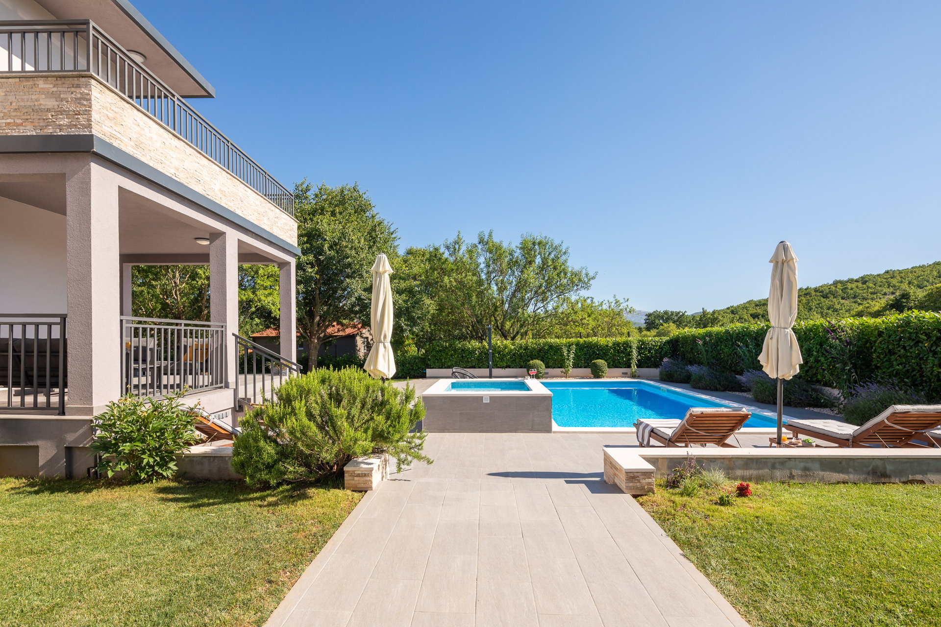 Villa Verde with Pool