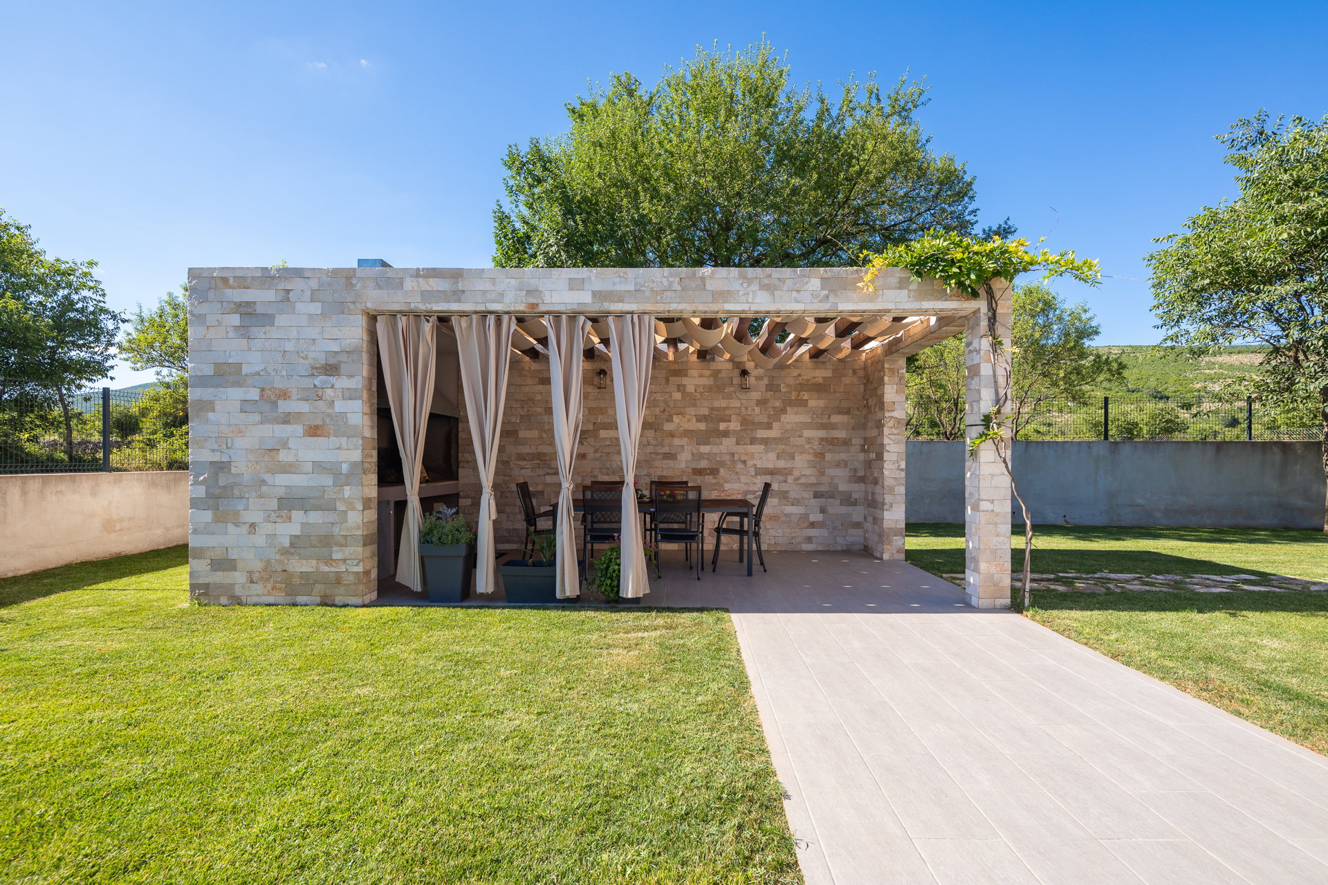 Villa Verde with Pool