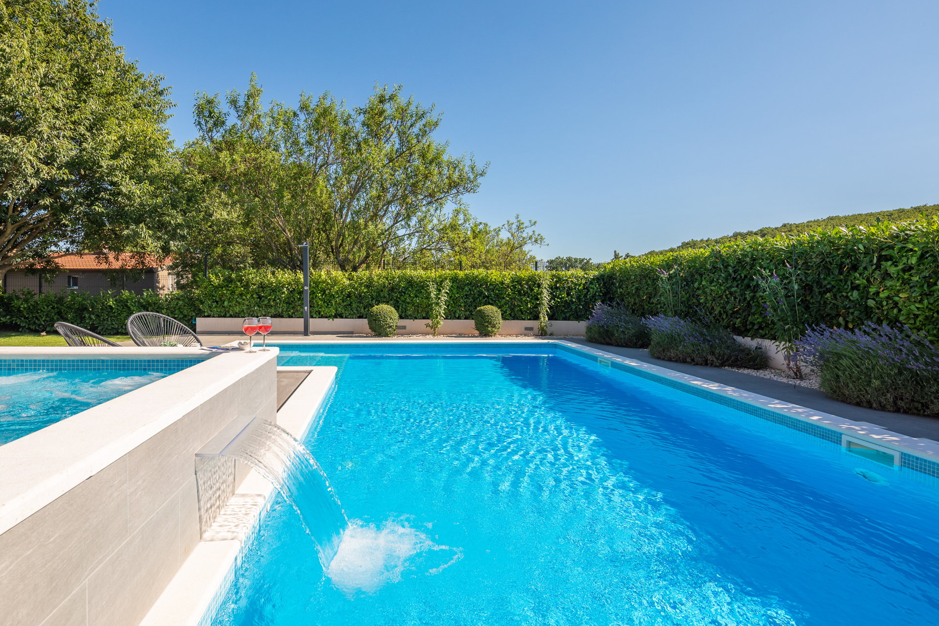 Villa Verde with Pool